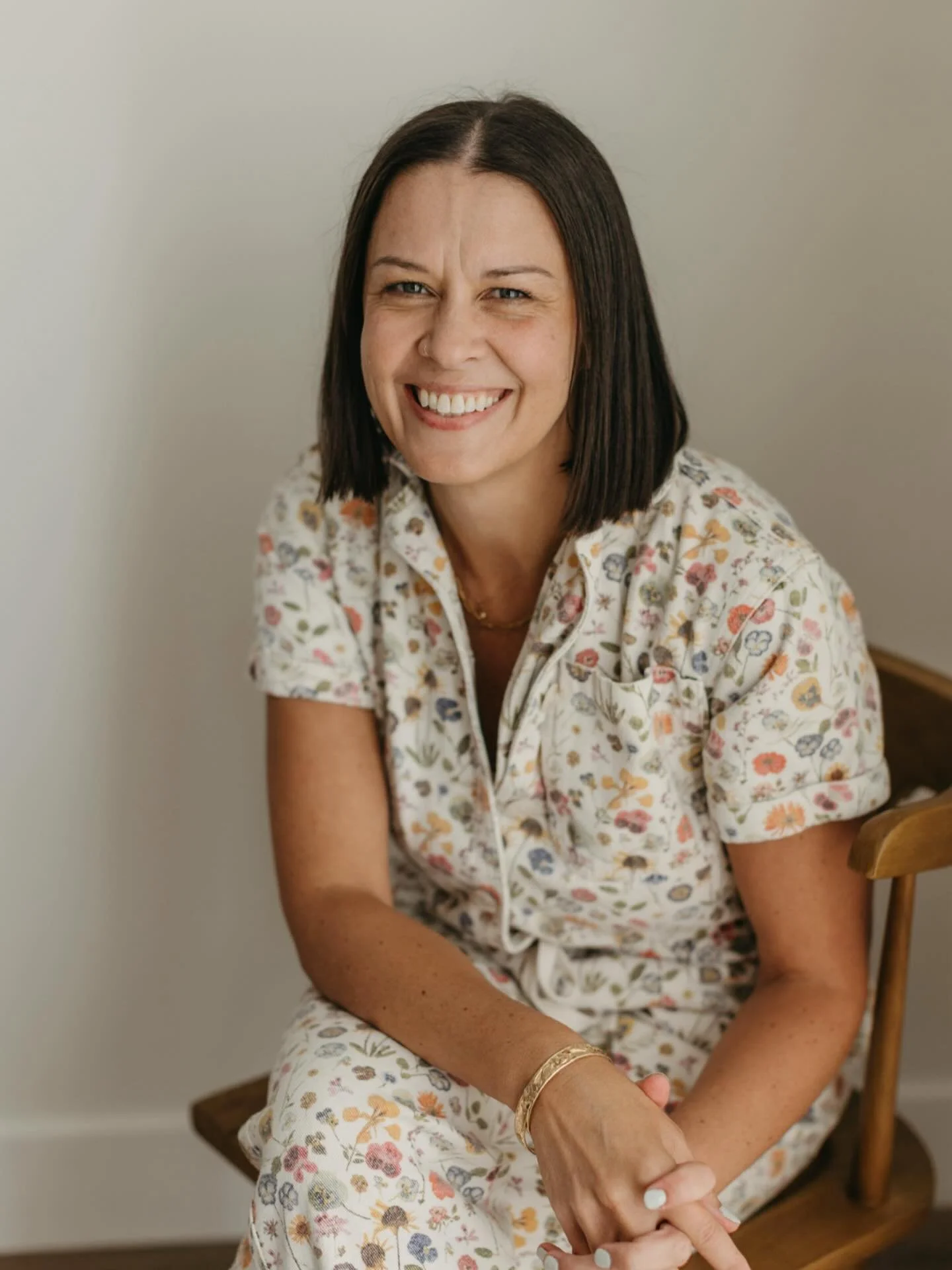 Hi, I&rsquo;m Cecilia! I&rsquo;m a Licensed Marriage and Family Therapist, a legal Psilocybin Services Facilitator in Oregon, a collector of hobbies, a lover of trinkets, whimsy, and neuroscience, and the co-founder of The Wellfolk. I have been a the