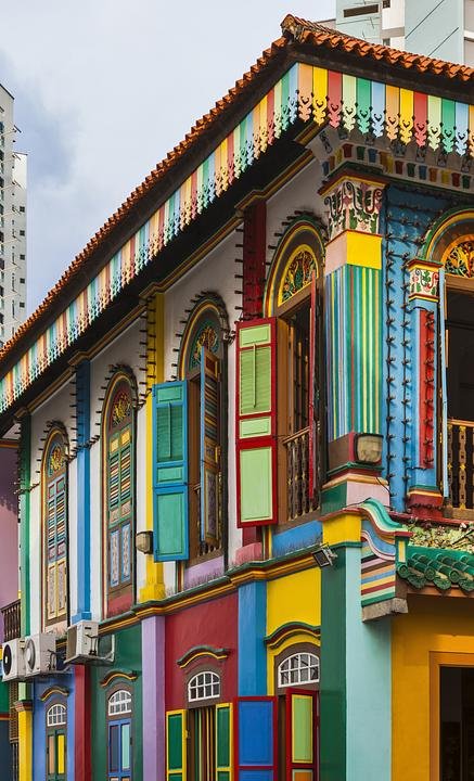 Colourful Terrace Building Urban Vista, Former House of Tan Teng Niah_small.jpg