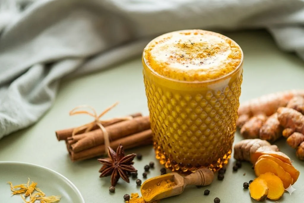 The Ultimate Anti-Inflammatory Morning Ritual: How to Make a Golden Turmeric Latte