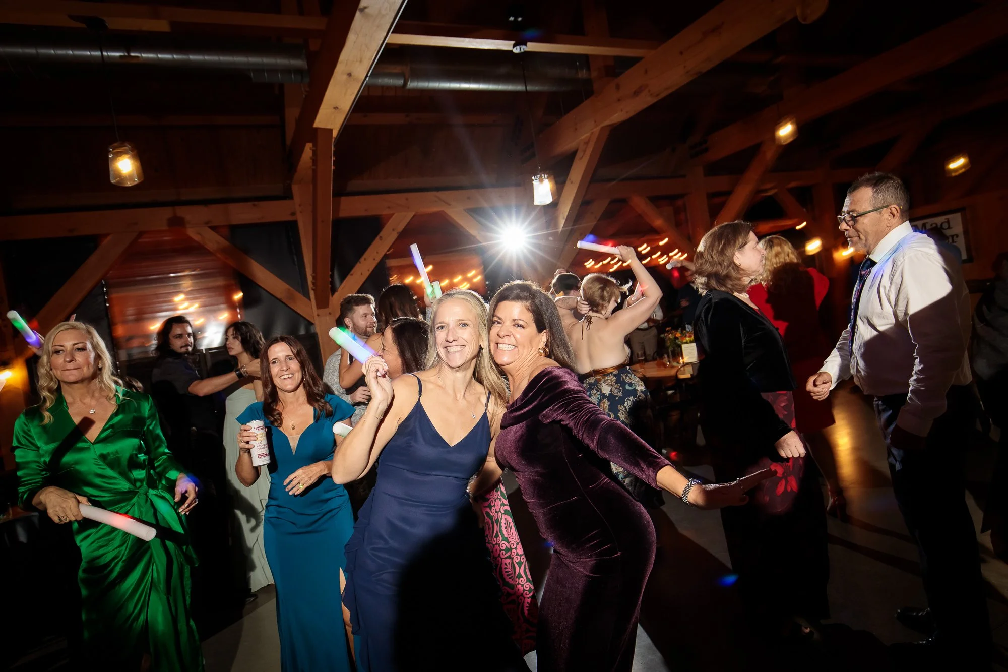 illume_isaac_mad_river_barn_080.jpg