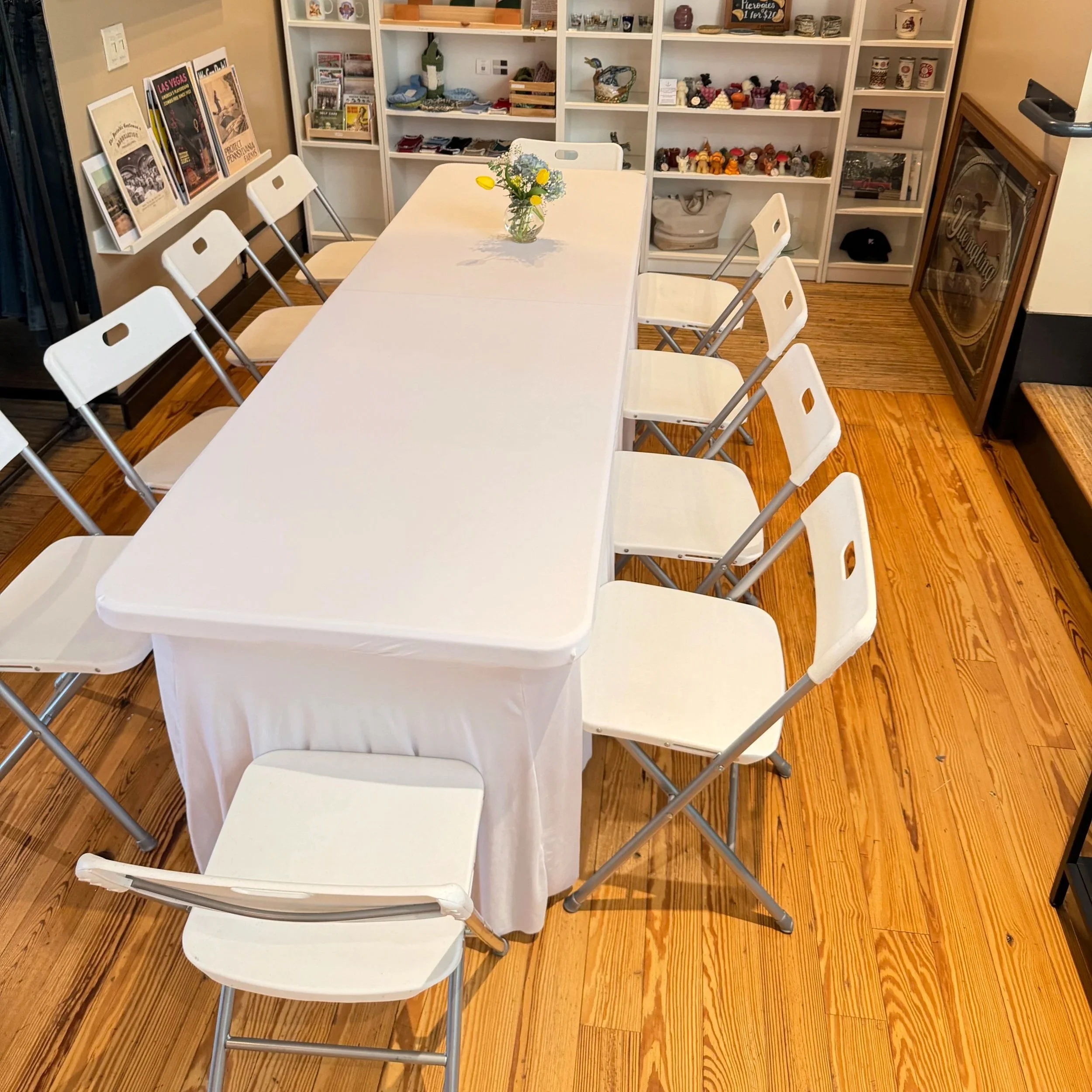Banquet table for commercial event rental in Pittsburgh area and its neighborhoods. ideal for outdoor parties and indoor events