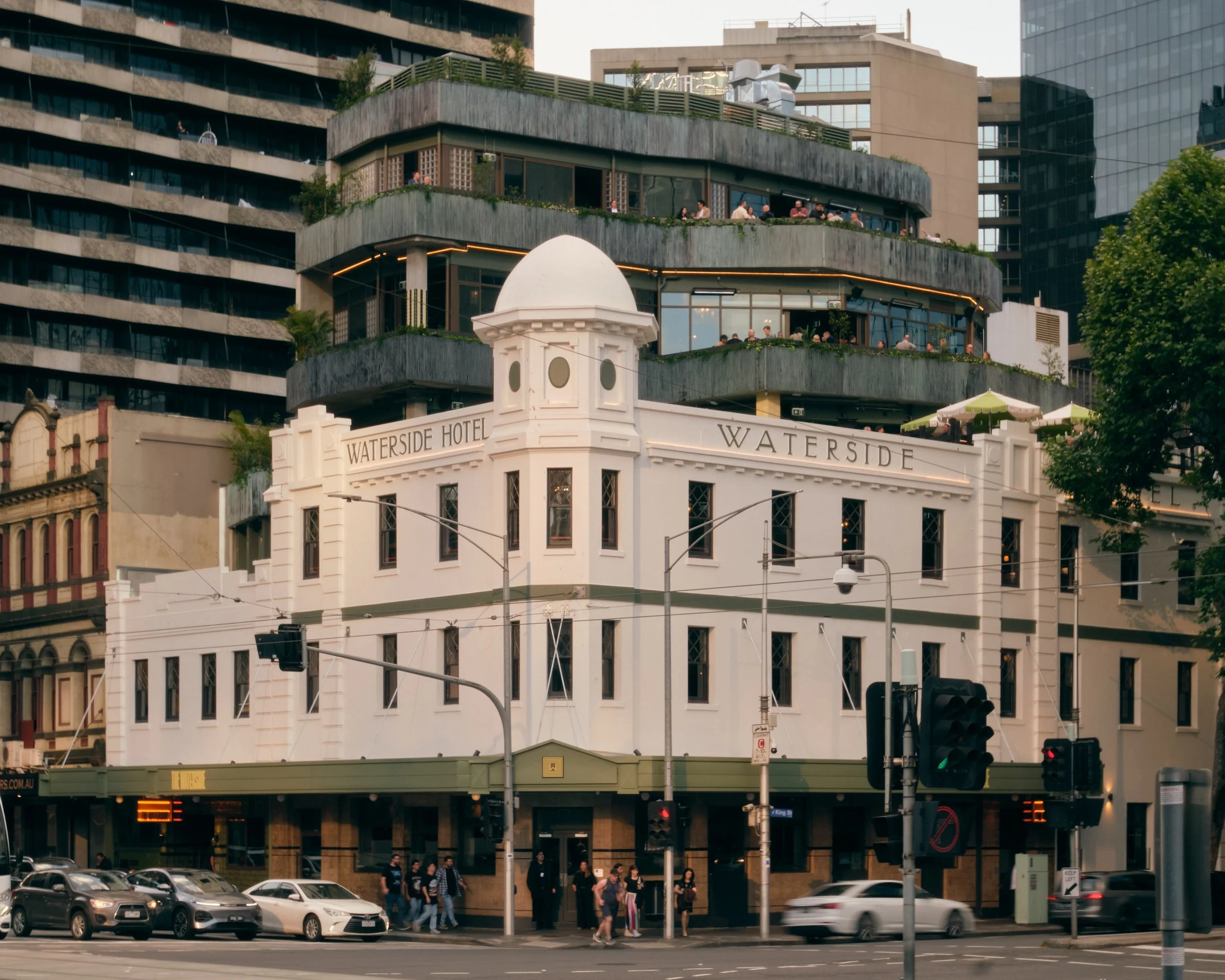 Waterside Hotel, VIC