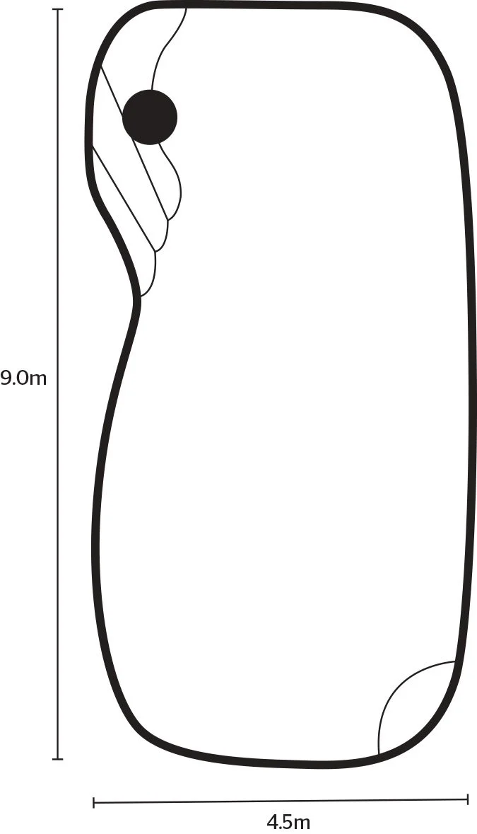 A diagram of a golf hole layout with a 9.0-meter high hill on the left side and a small sand trap near the top. The entire hole measures 4.5 meters wide and 9.0 meters long.