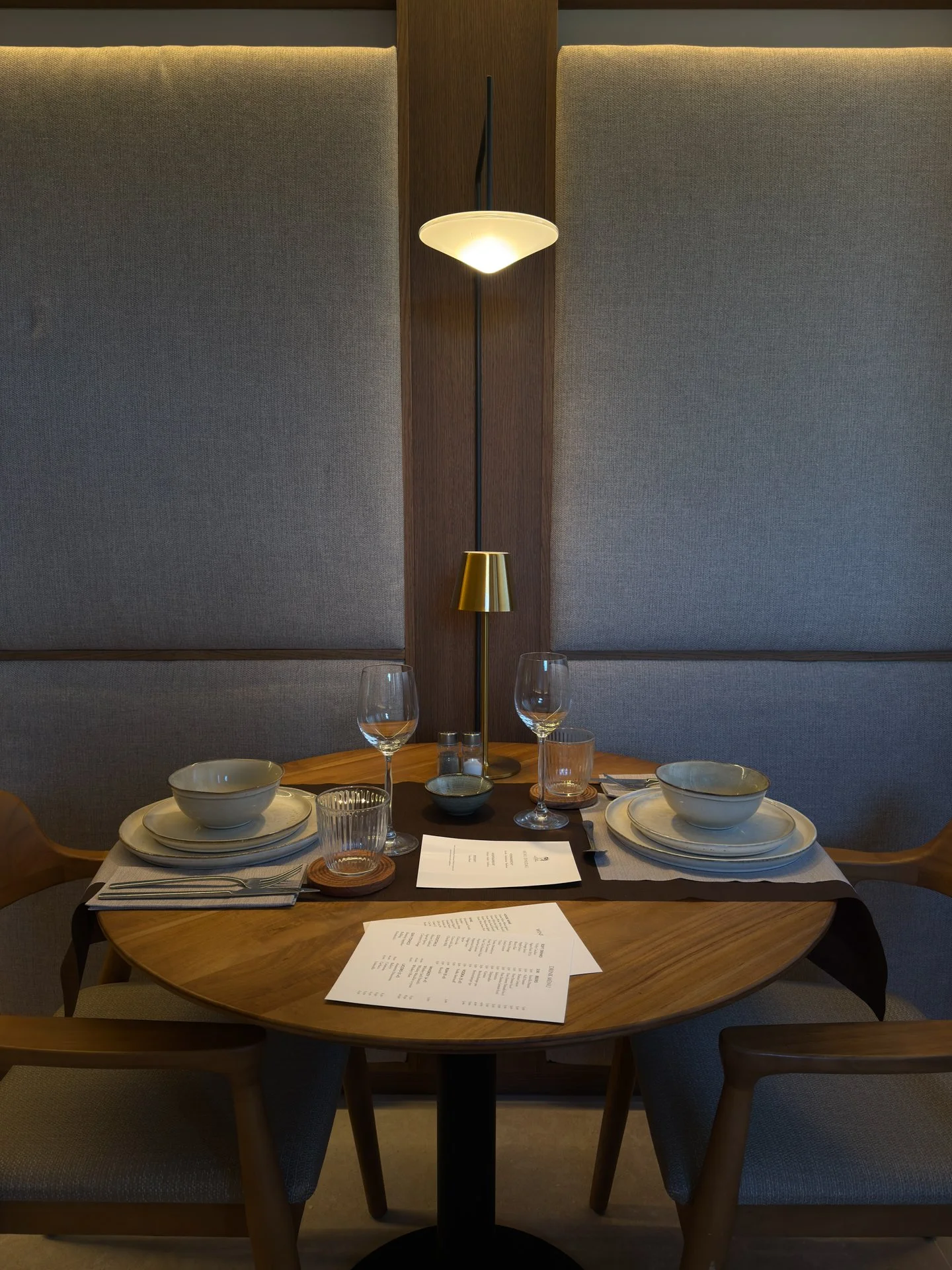 dinner table at Seven By Bussacs