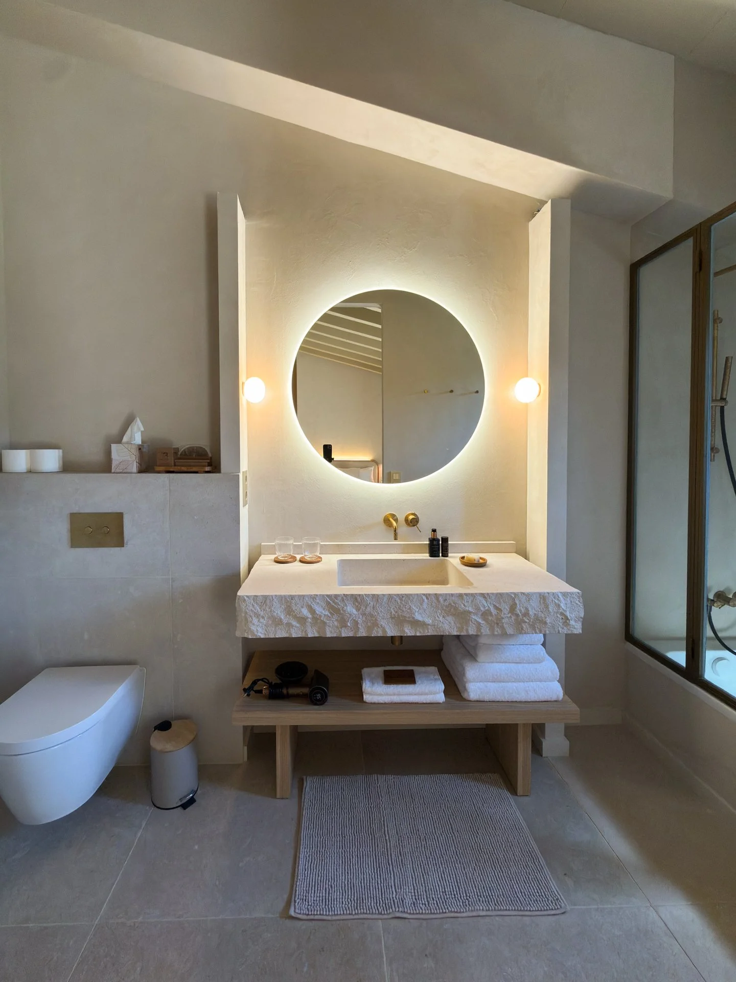 Junior suite bathtub with mountain view, Seven By Bussacs Pyrenees hotel, bathroom