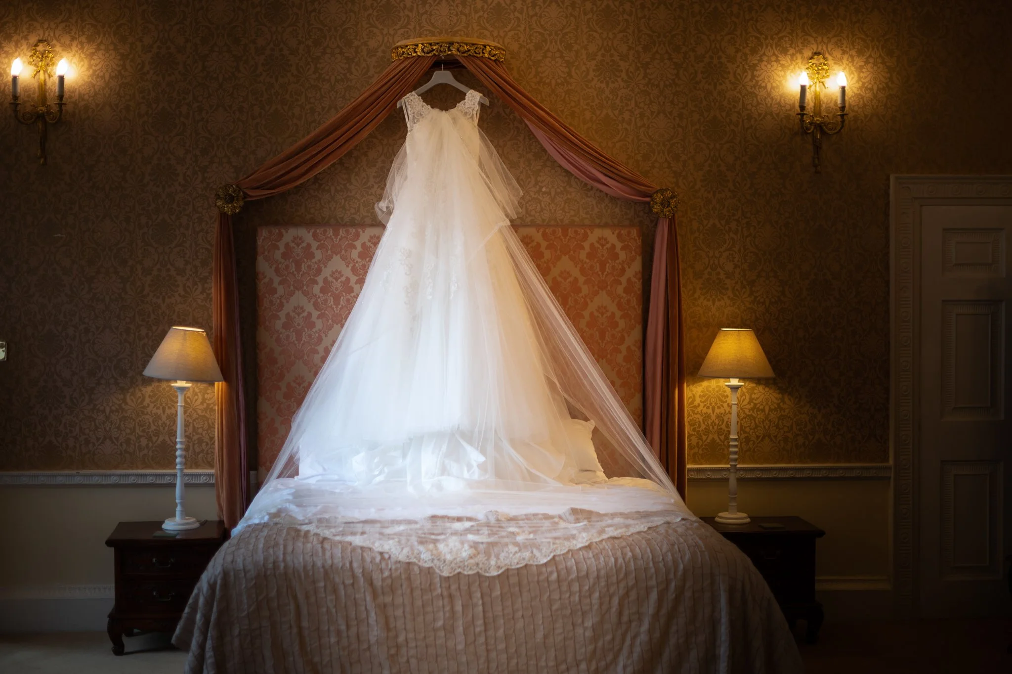 Crafting the Perfect Wedding Day Timeline: A Photographer's Guide