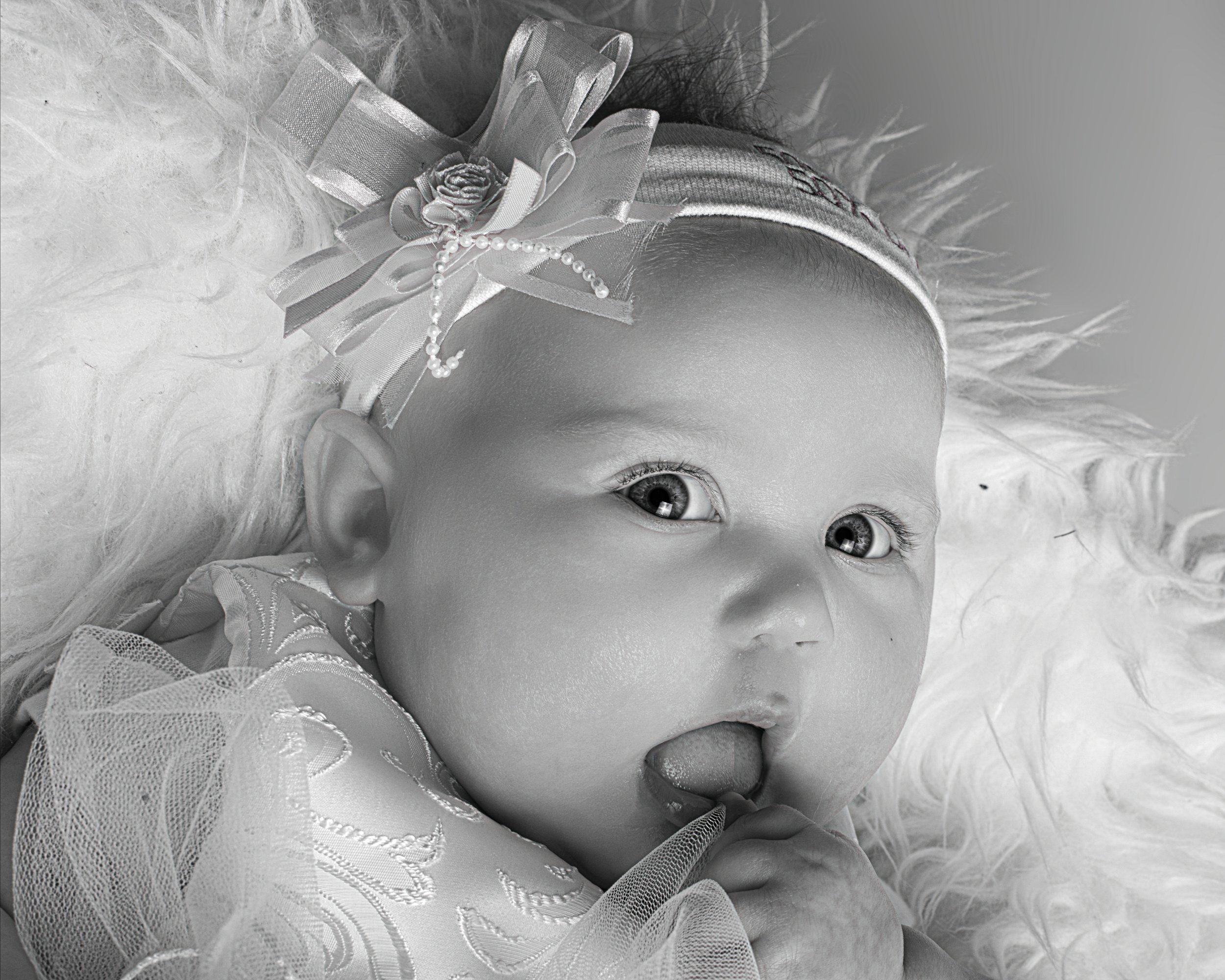 000_3278_pp_pe blk white.jpg