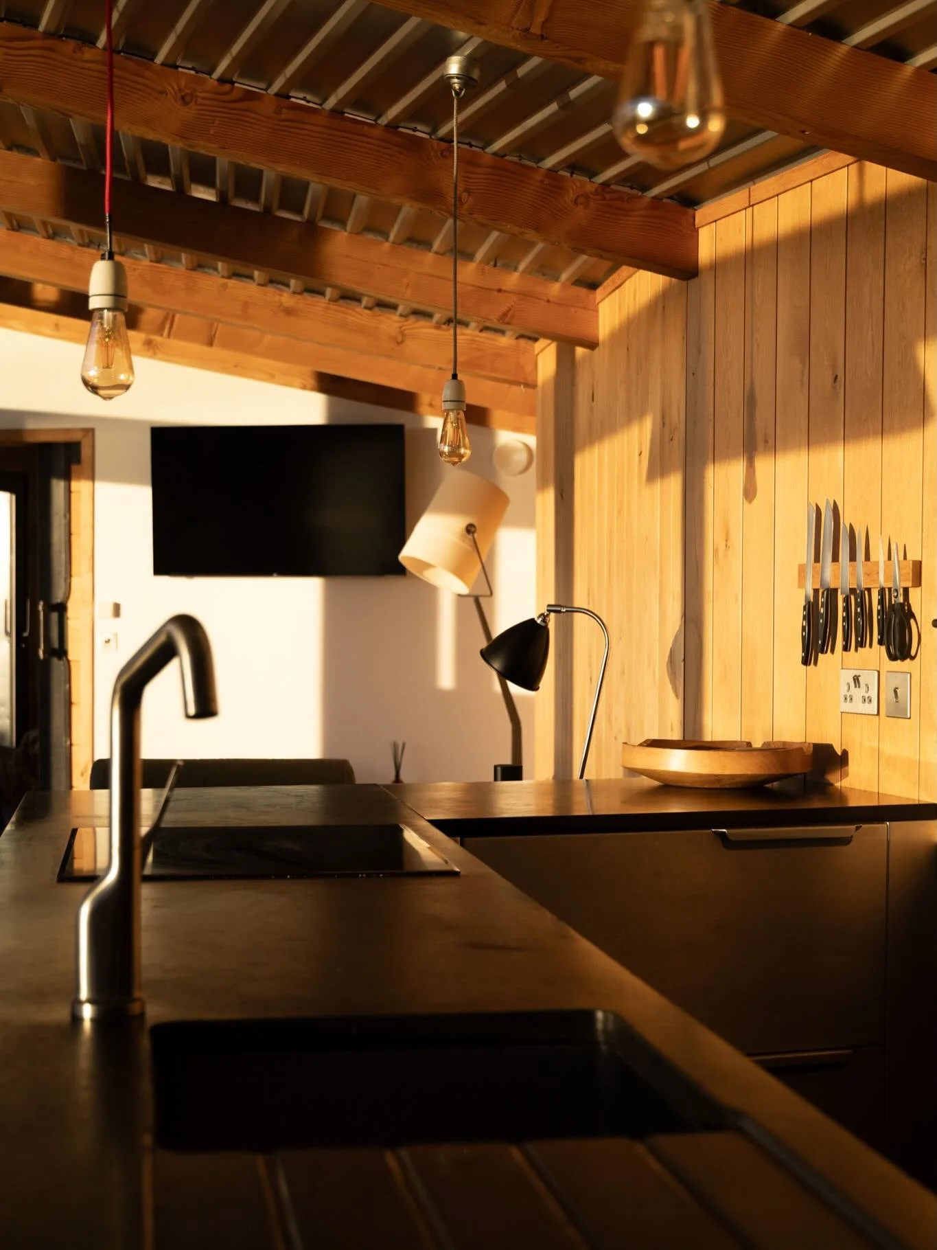 Happy Easter  to all our Gorgeous Croft 103 Lovers 💛🐣

#visitscotland  #scottishhighland #wildatlanticway #wildnature #slowtravelling