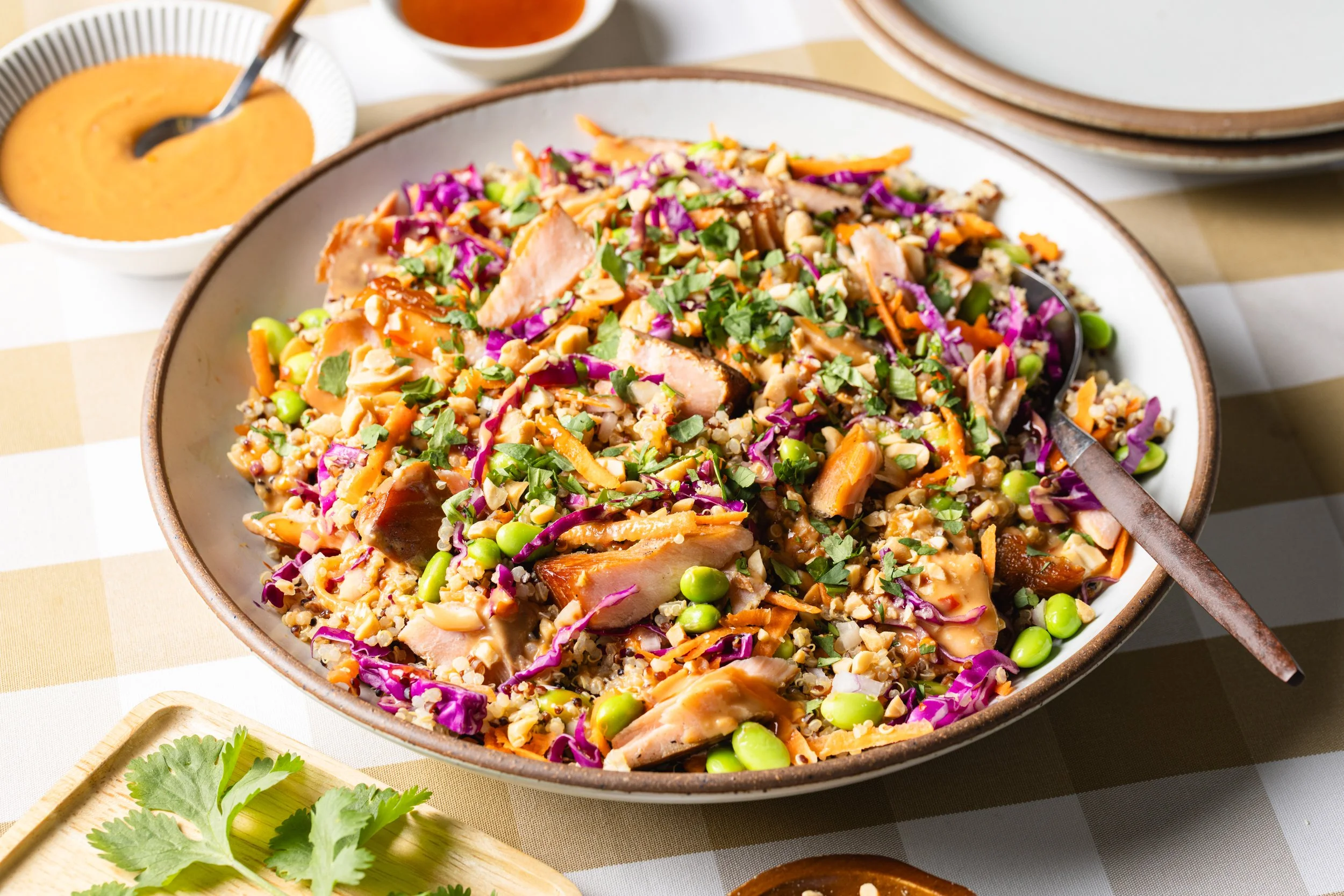 LB1383_ThaiQuinoaVeggieSalad-23.jpg