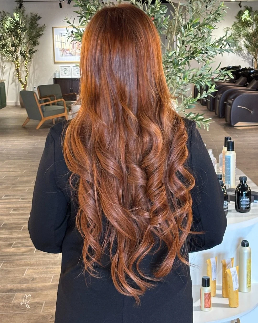A good blowout matters even more when you have extensions! 💁🏼&zwj;♀️✨

Extension hair requires intentional styling &mdash; from tension and heat control to the way the hair is directed and blended. The goal is never overly styled hair, it&rsquo;s c
