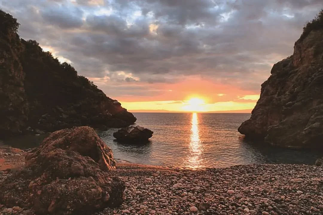 &middot;
&middot;
&middot;
#nature #sunset_lovers #photooftheday #sunset_hub #sunset_madness #photographer #photographyeveryday #sky #photographyislifee #sunset_stream #photographylover #sunset_ig #photographyislife #sunset_vision #photographylovers 