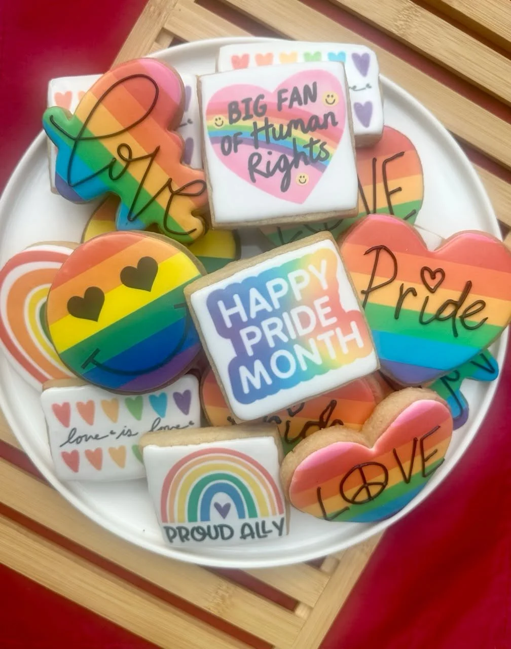 🌈 Baked with love and proud to be an ally!
🩷❤️🧡💛💚🩵💙💜
Happy Pride Month from Mama Kugs Cookies!