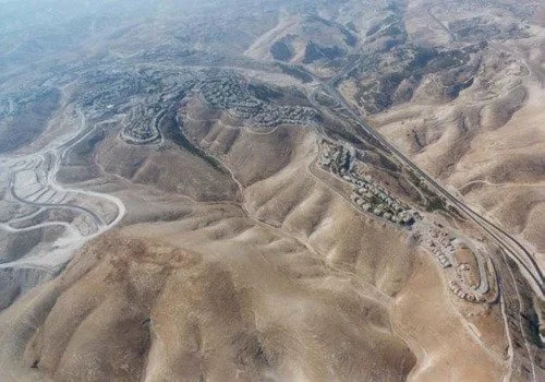 maale adumnim2.jpg (Copy)