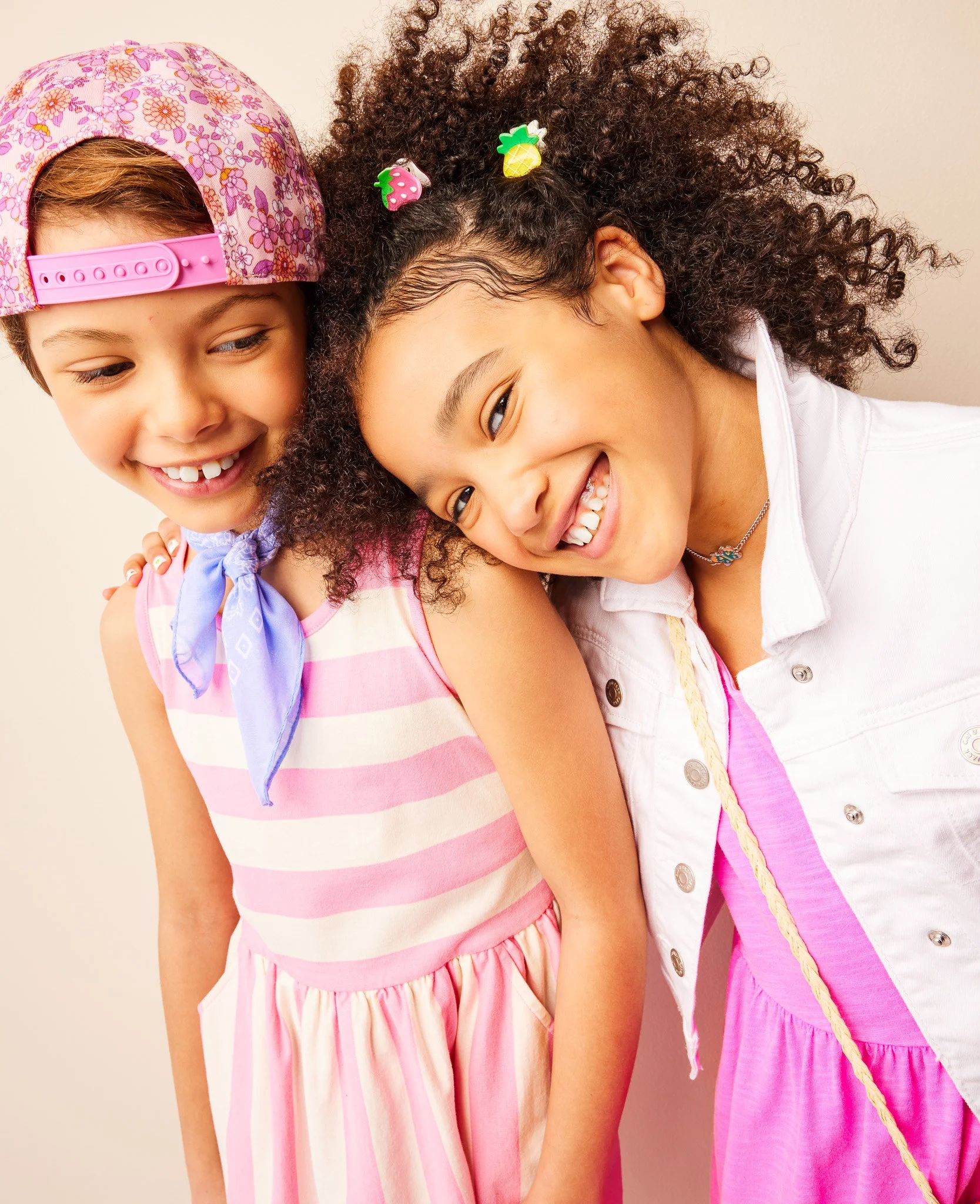 C-002155-01-022_AA_Kids_May_SummerOutfitting_BG_MiaGoze-MazieTaylor_126323-2.jpg