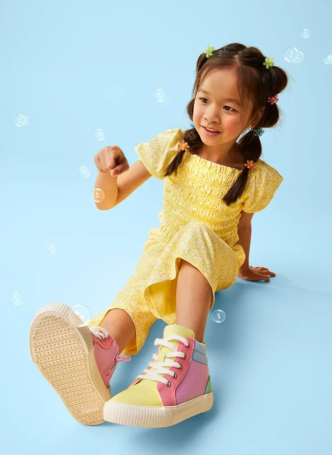 C-002155-01-078_A&A_Kids_Feb_CatNav_SetToddler_2278.jpg