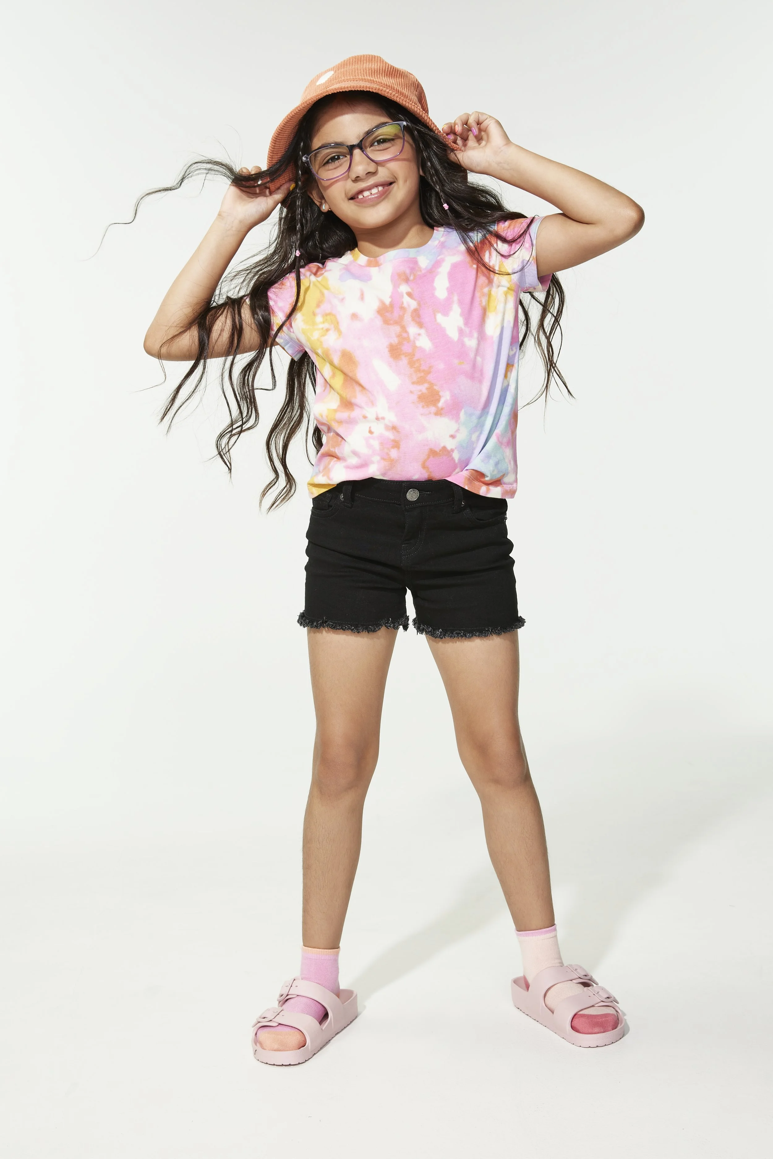 C-002155-01-036_A&A_Kids_July_BTS_BigKidTees_Arielle_03938E.jpg