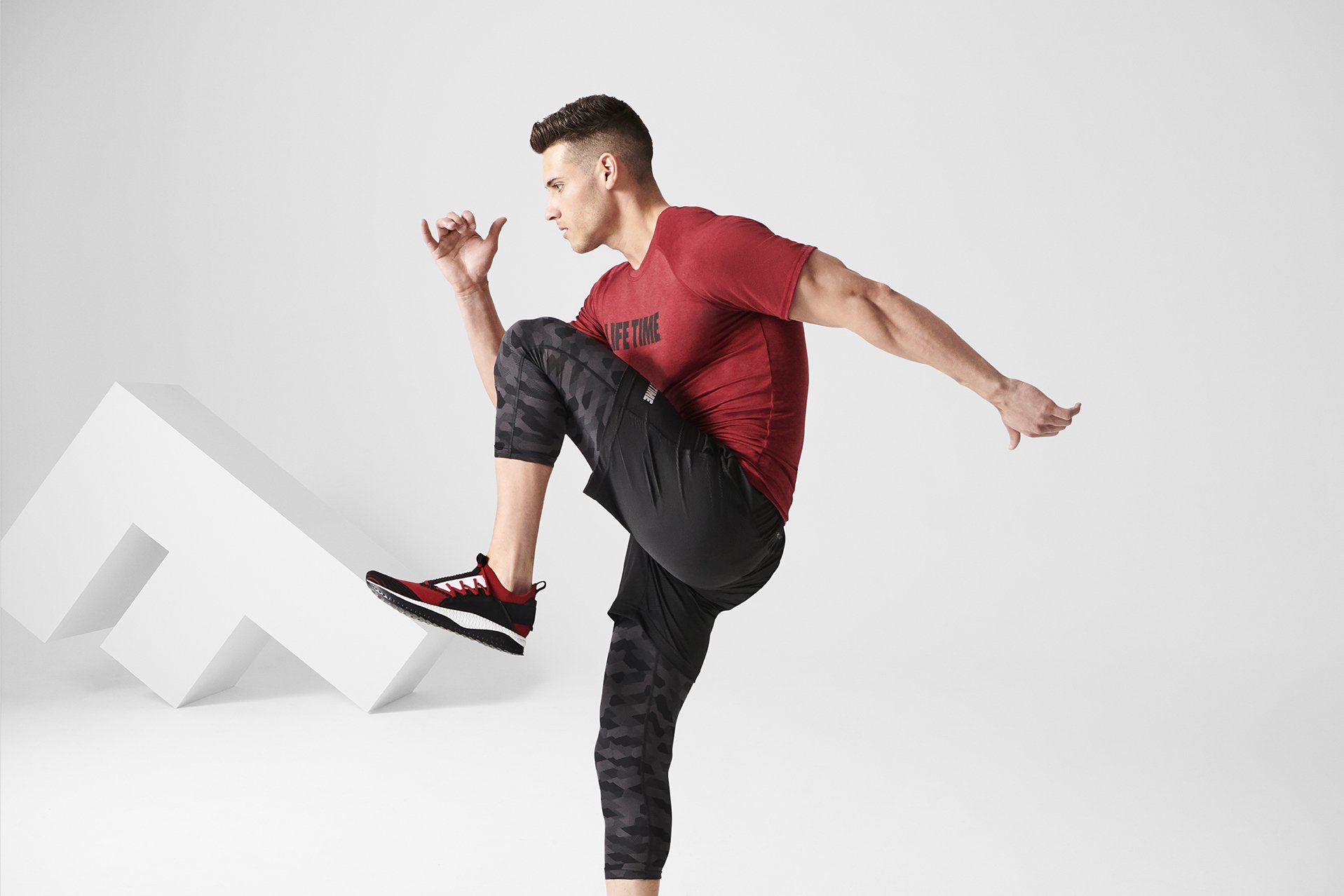 apparel-lifestyle-streamlinetee-red-m-01.jpg