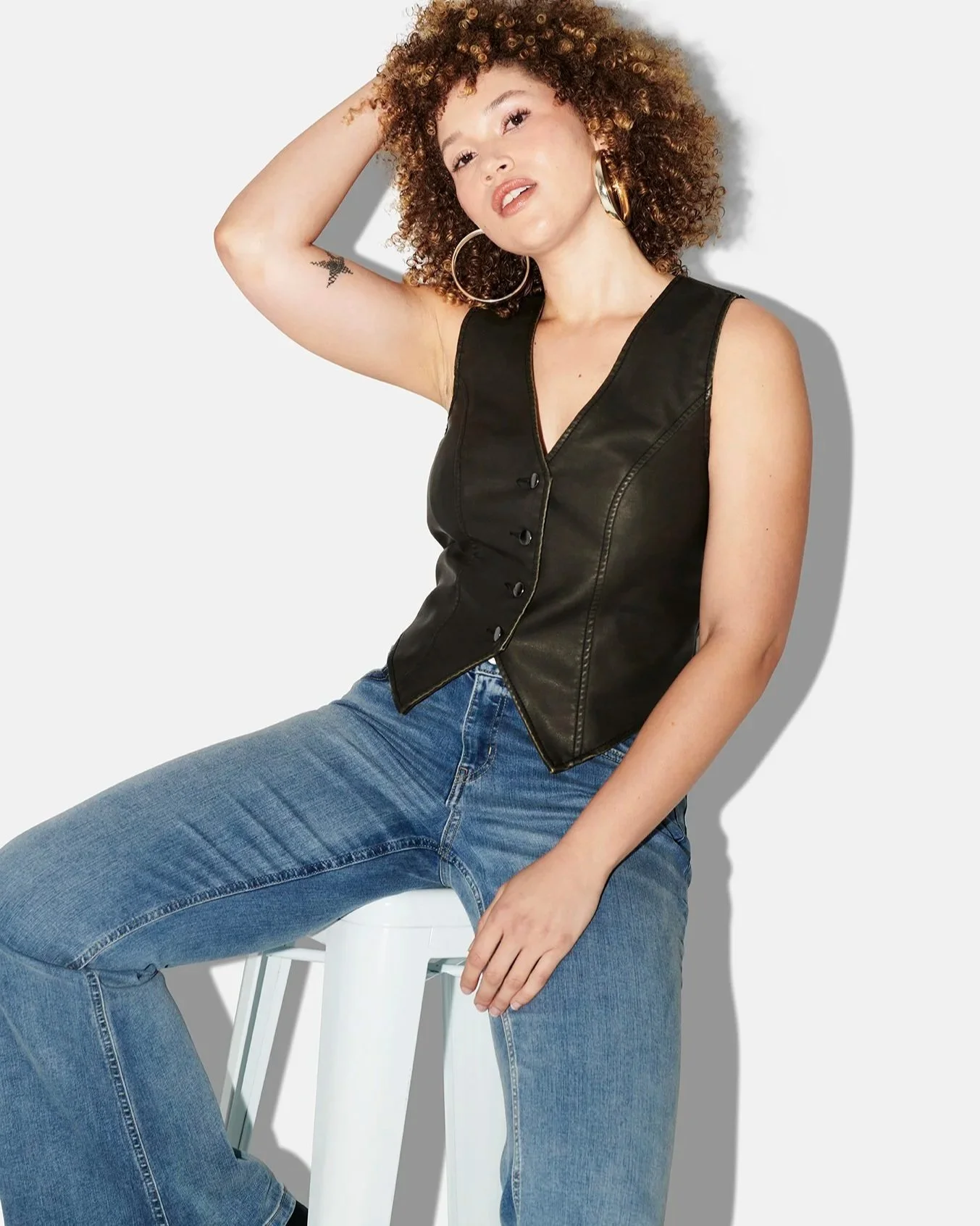 C-002155-01-050_YA_Sept_BTC_DenimDressing_Look2_113A.jpg
