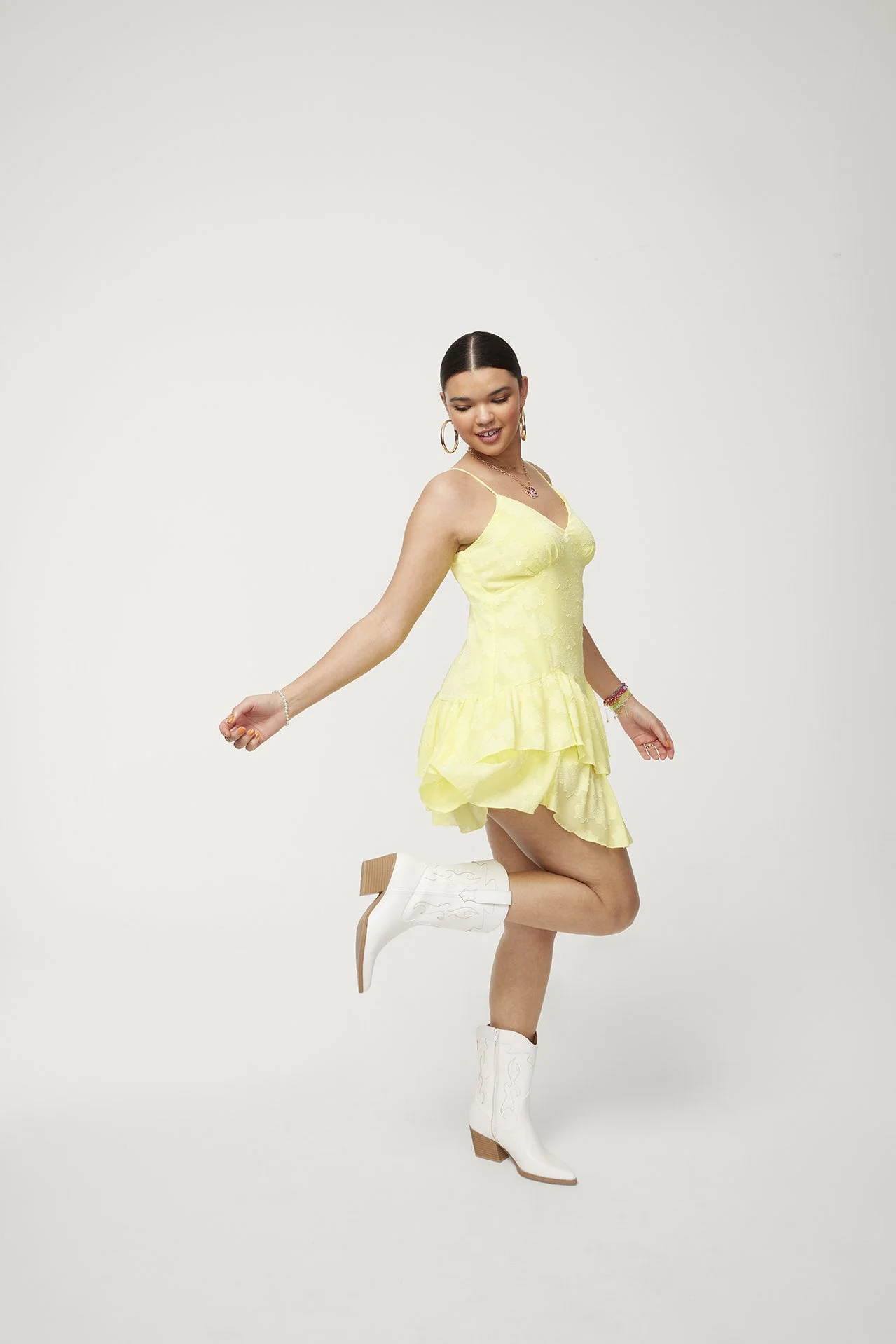 CPIDMARCH24_YA_March_Festival_Coastal_Look4_064.jpg