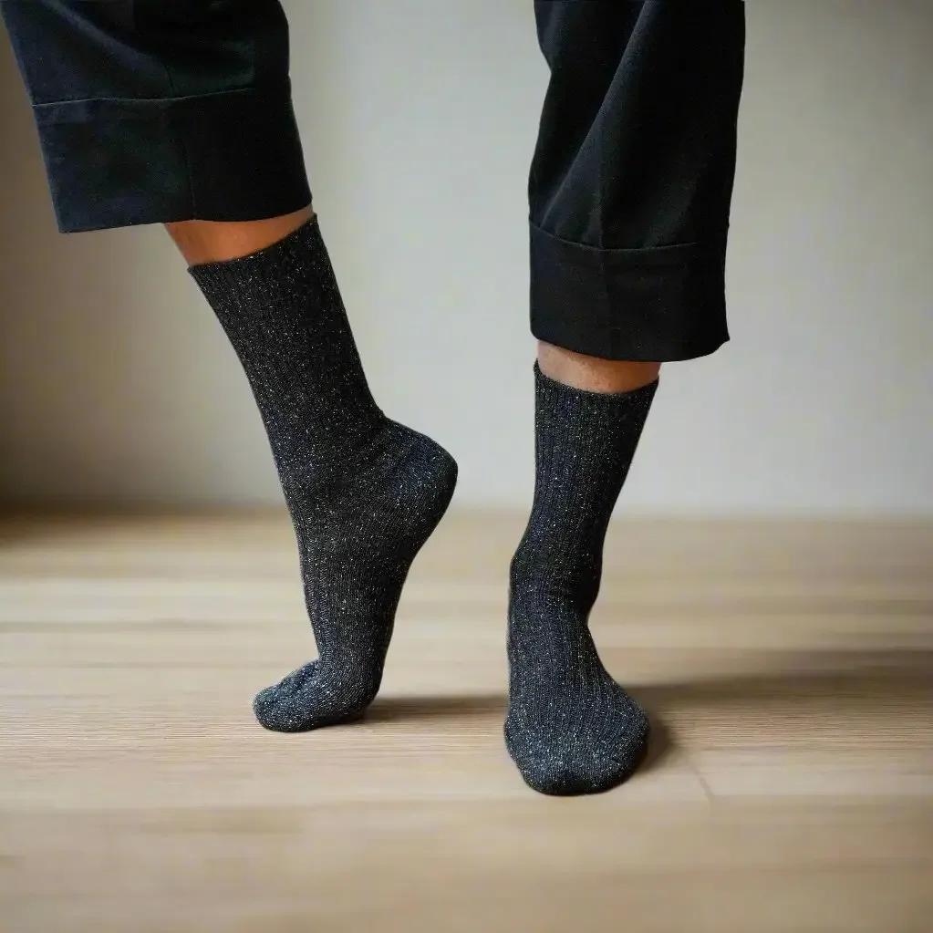 KLUE - Silk and Wool Dust Star Socks