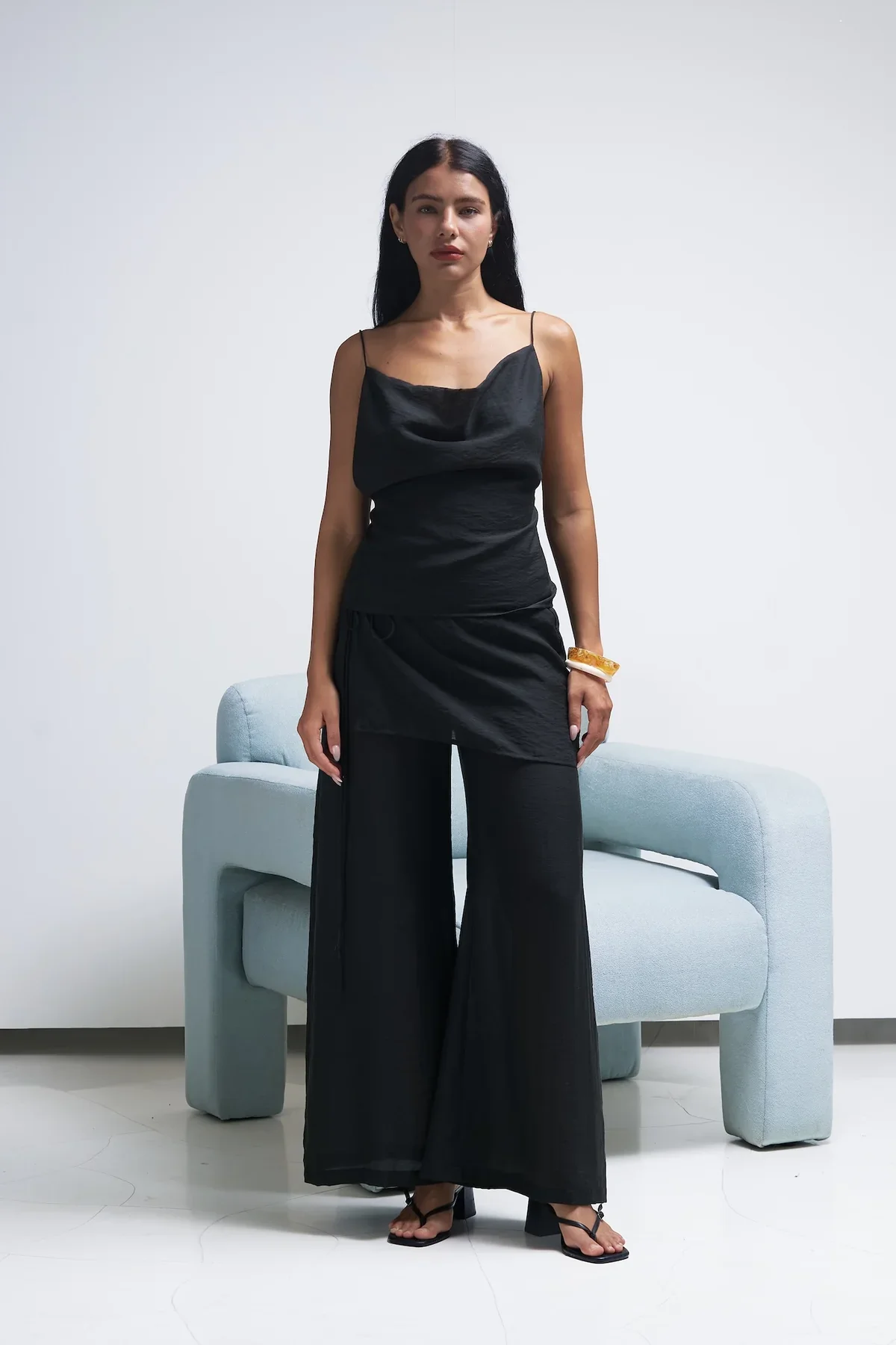 the-sira-top-pantskirt-black-front-2.webp