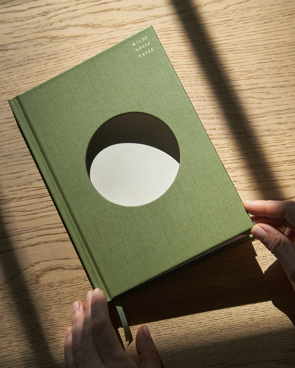 Wilde-House-Paper-Open-Journal-Moss-Lifestyle3.webp