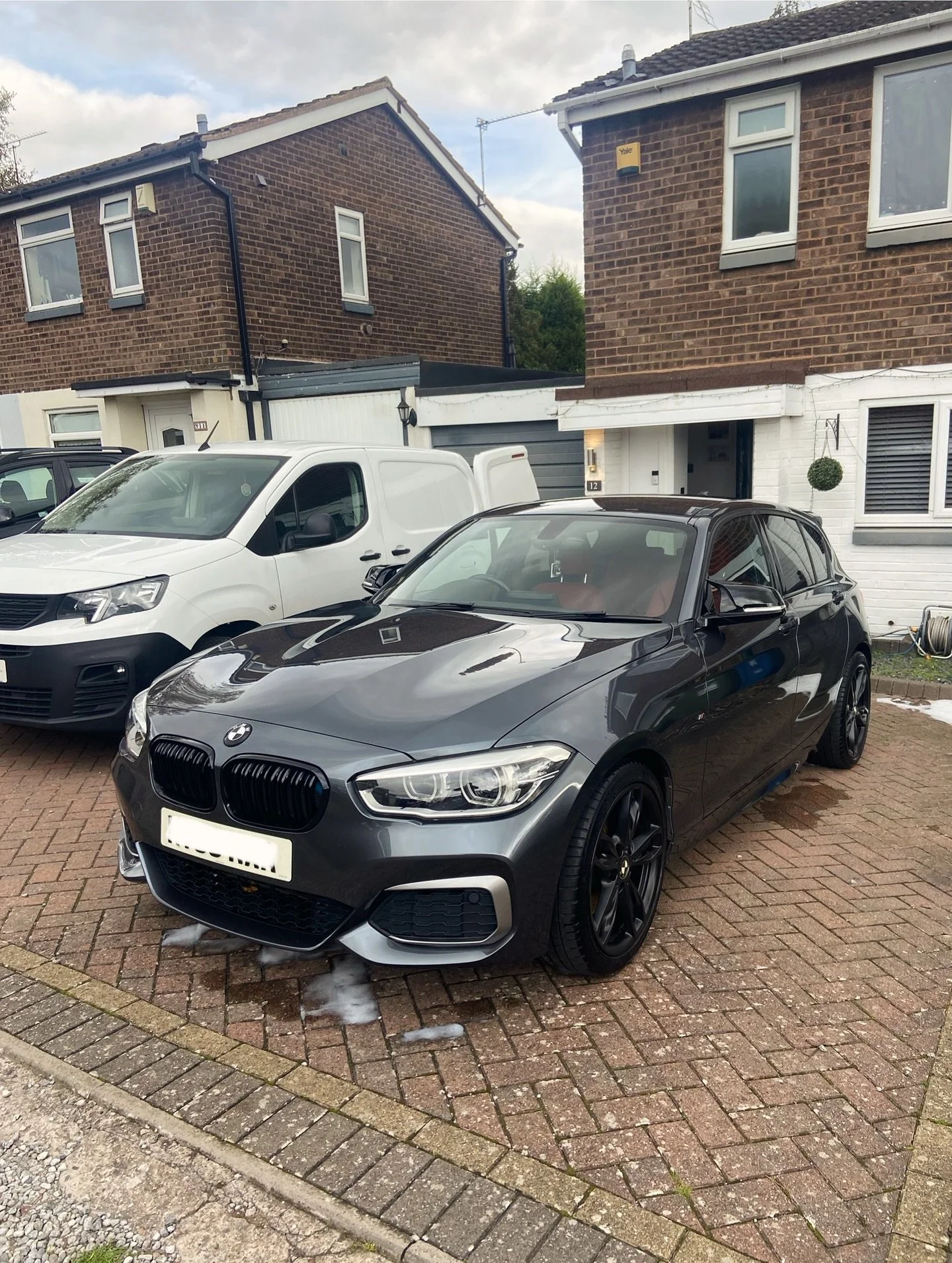 Gold Valet with 12 Month Ceramic Coating 🫧
 
&ldquo;Excellent knowledge and workmanship, 10/10 would recommend joeys detailing to others 👍🏼&rdquo;

- 12 Month Ceramic coating
- Full interior &amp; exterior clean 
- Carpet wet extraction 
- Exhaust