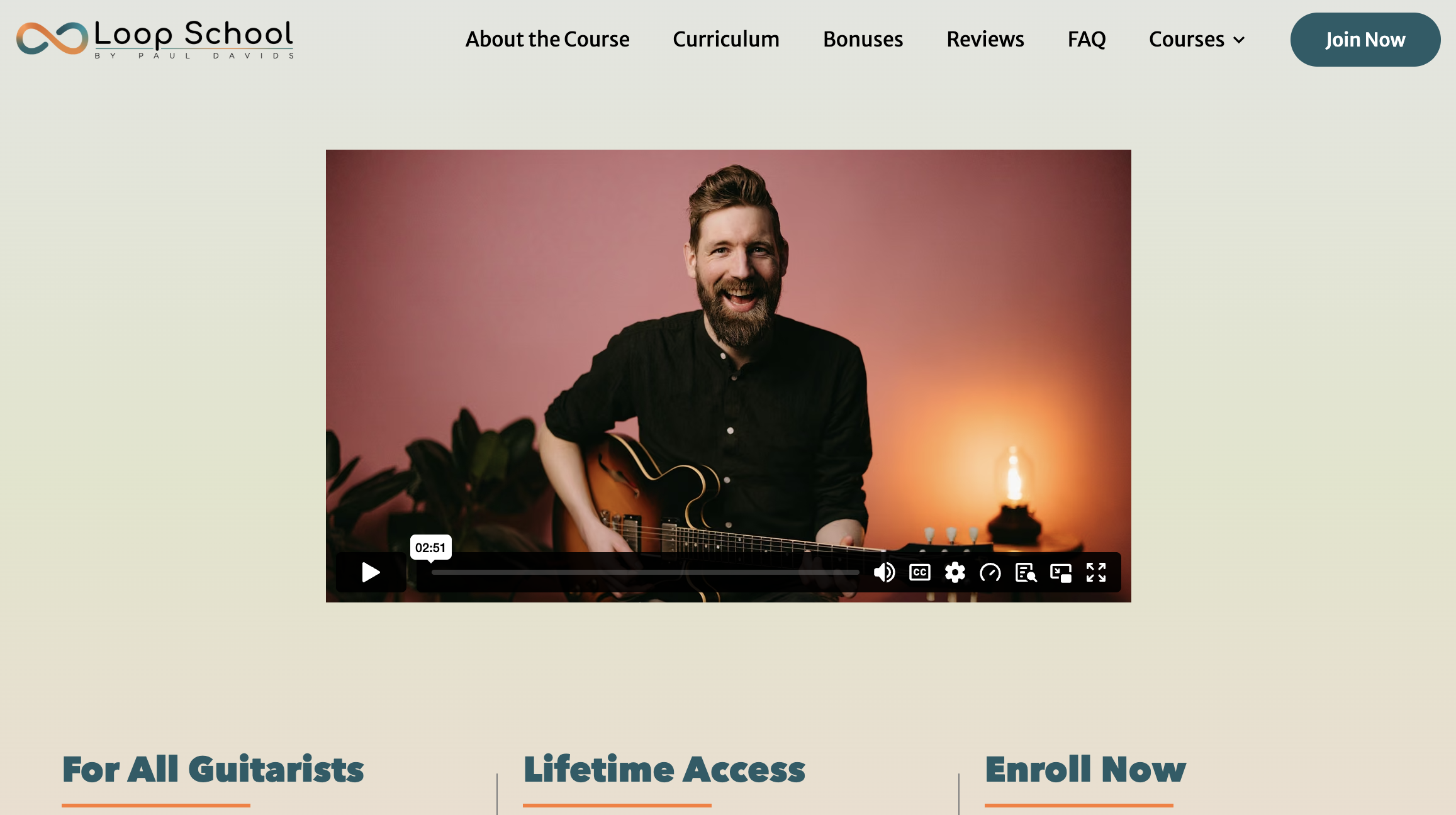 Loop School course page with a video of Paul Davids playing a semi-hollow electric guitar