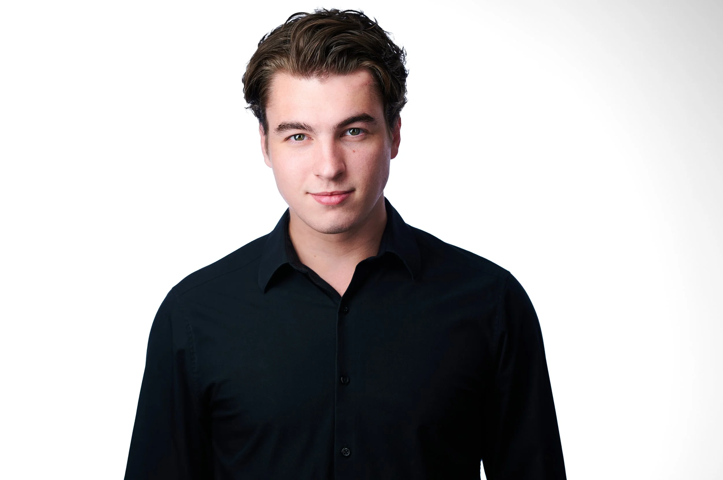 Max Hunkler HEADSHOT.JPG