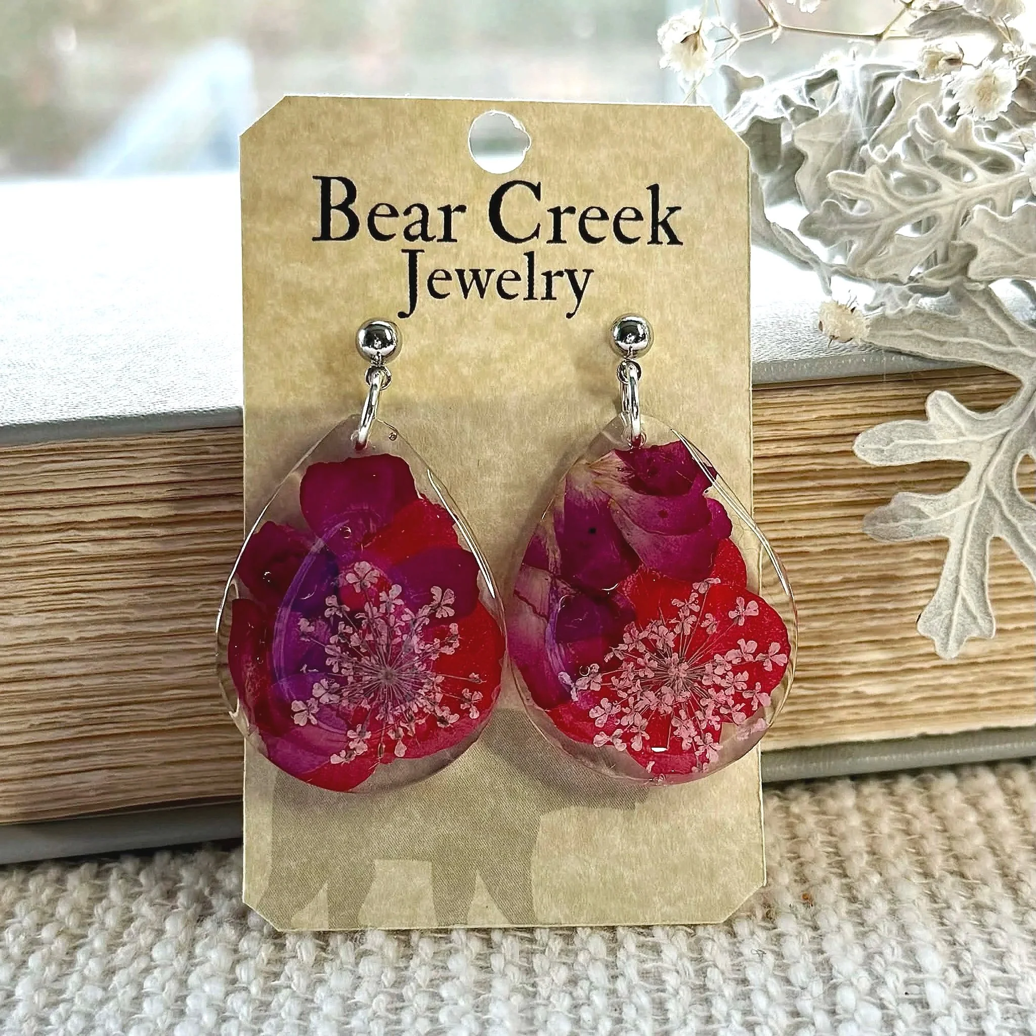 Frameless Red Flower Teardrops