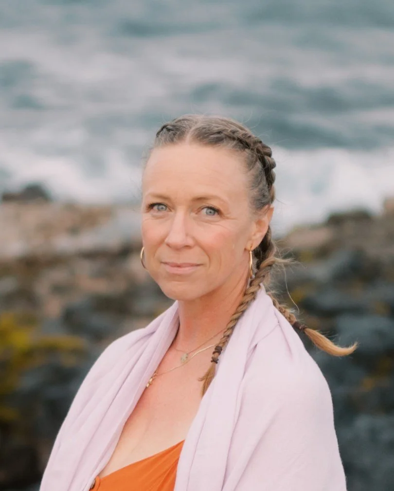 Tara Mariquita Compehos is a Licensed and Certified Professional Midwife whose approach to care is rooted in undisturbed, physiological birth and deep respect for each birthing person’s autonomy