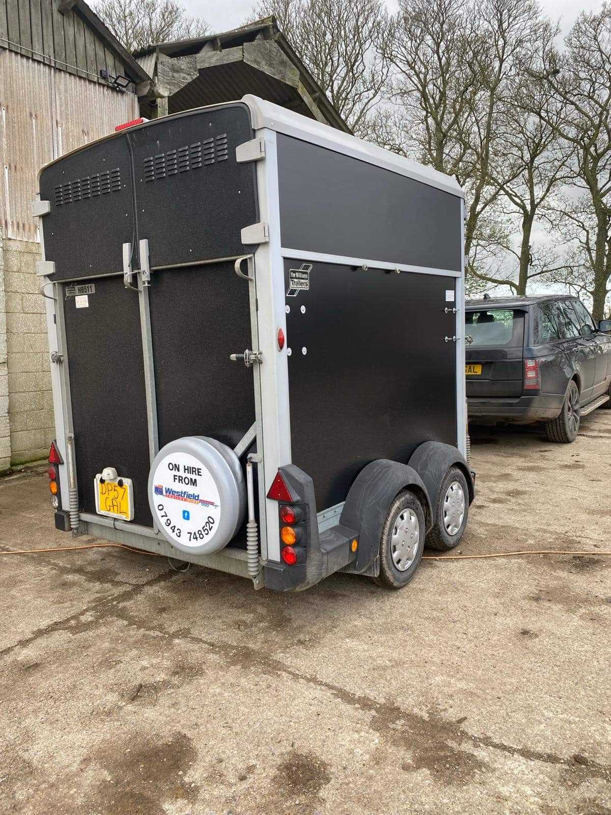 Low cost horse trailer hire York