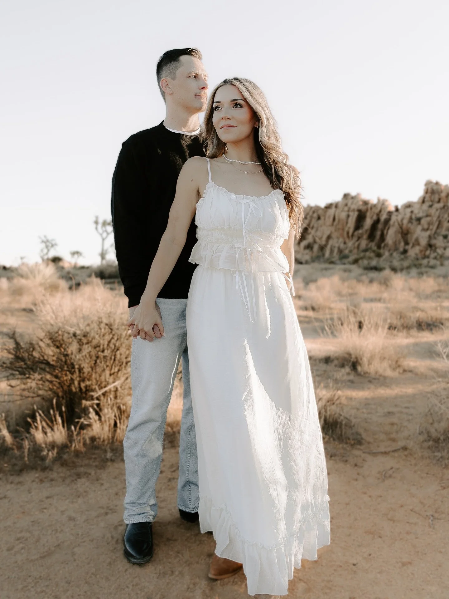 The sweetest souls in Joshua Tree✨ 
&bull;
&bull;
&bull;
&bull;
#phoenixcouplesphotographer
#phoenixengagementphotographer
#phoenixphotographer #phoenixweddingphotographer #azengagementphotographer #arizonacouplesphotographer #azcouplesphotographer
#