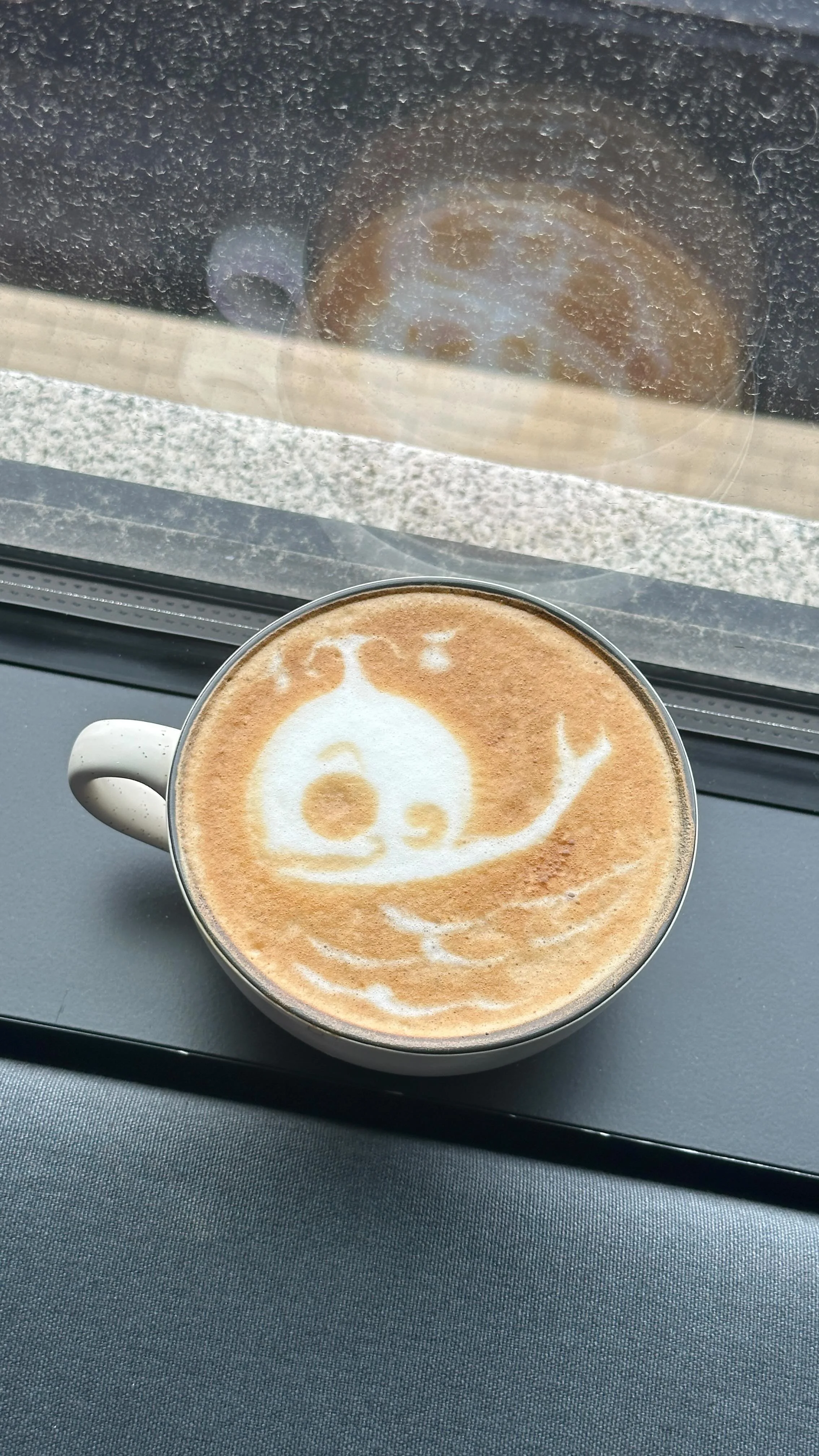 Whale 🐳
#whale #latte #art #latteart #whalelatteart #peakpresso #coffee #coffeeart #coffeeshop #ma #mass #massachusetts