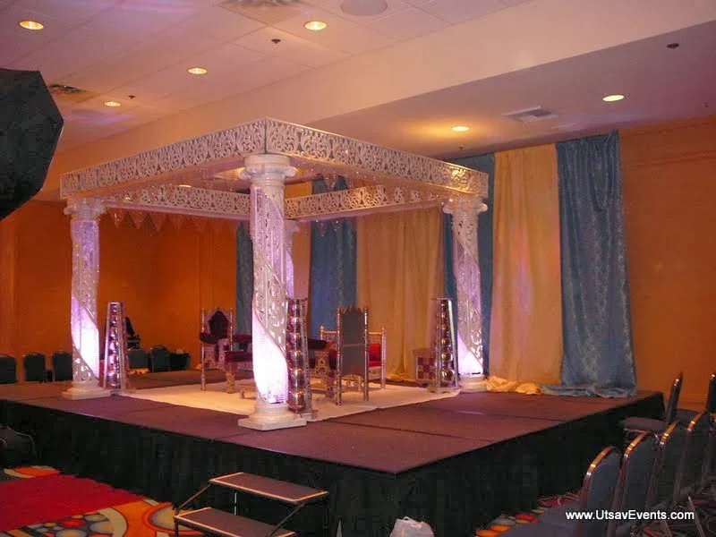 Indian Wedding Mandaps (25).JPG