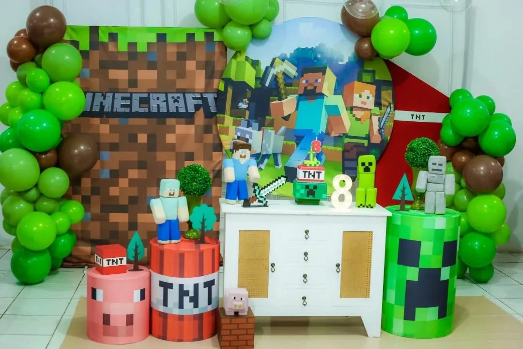 🎮🟩 Aniversário do Benhur – 8 anos no mundo do Minecraft! 🟫✨
Exploramos blocos de alegria, construímos momentos incríveis e criamos uma verdadeira aventura pixelada para comemorar os 8 anos do Benhur! 💚
Cada detalhe da