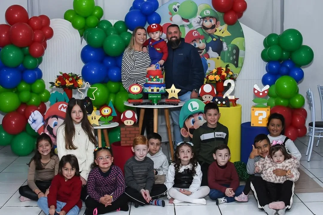 🎮✨ Super Theo fez 2 aninhos! ✨🍄
Essa aventura teve risadas, cores vibrantes e muita diversão no universo do Mario!
Agradecemos de coração a essa família incrível que já faz parte da nossa história ?