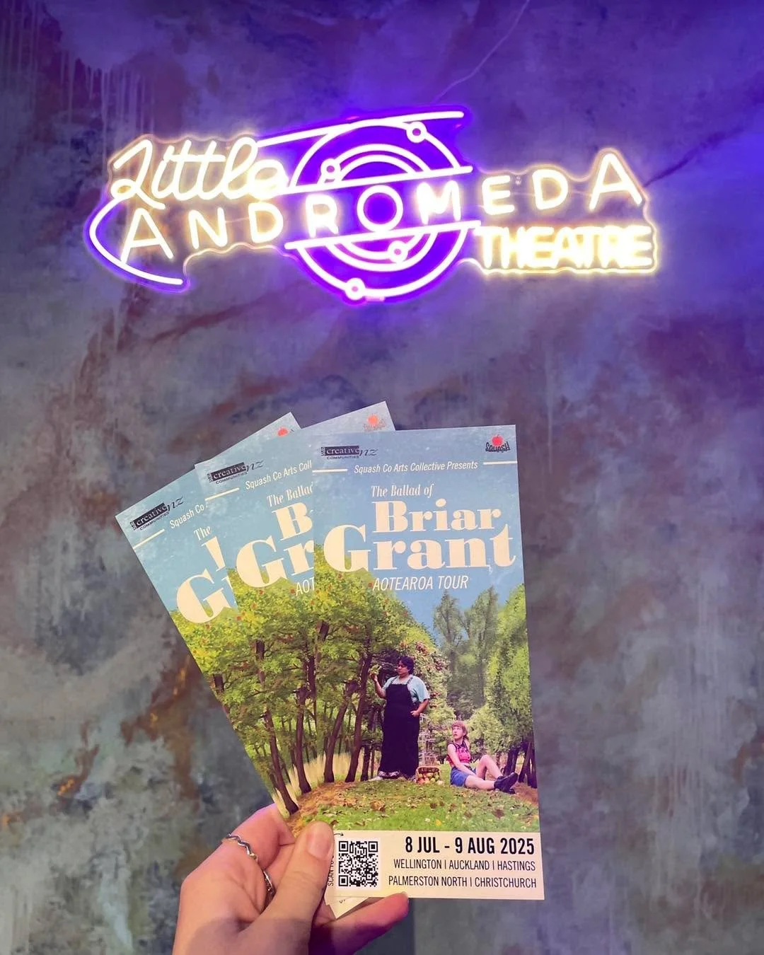 Bonjour Ōtautahi Christchurch! The Ballad of Briar Grant opens TOMORROW NIGHT! 🍎 Start August the right way with the perfect winter warmer, ONLY At Little Andromeda Theatre - BOOK NOW!

🎟: Link in bio! 

THE BALLAD OF BRIAR GRANT | AOTEAROA TOUR
👉