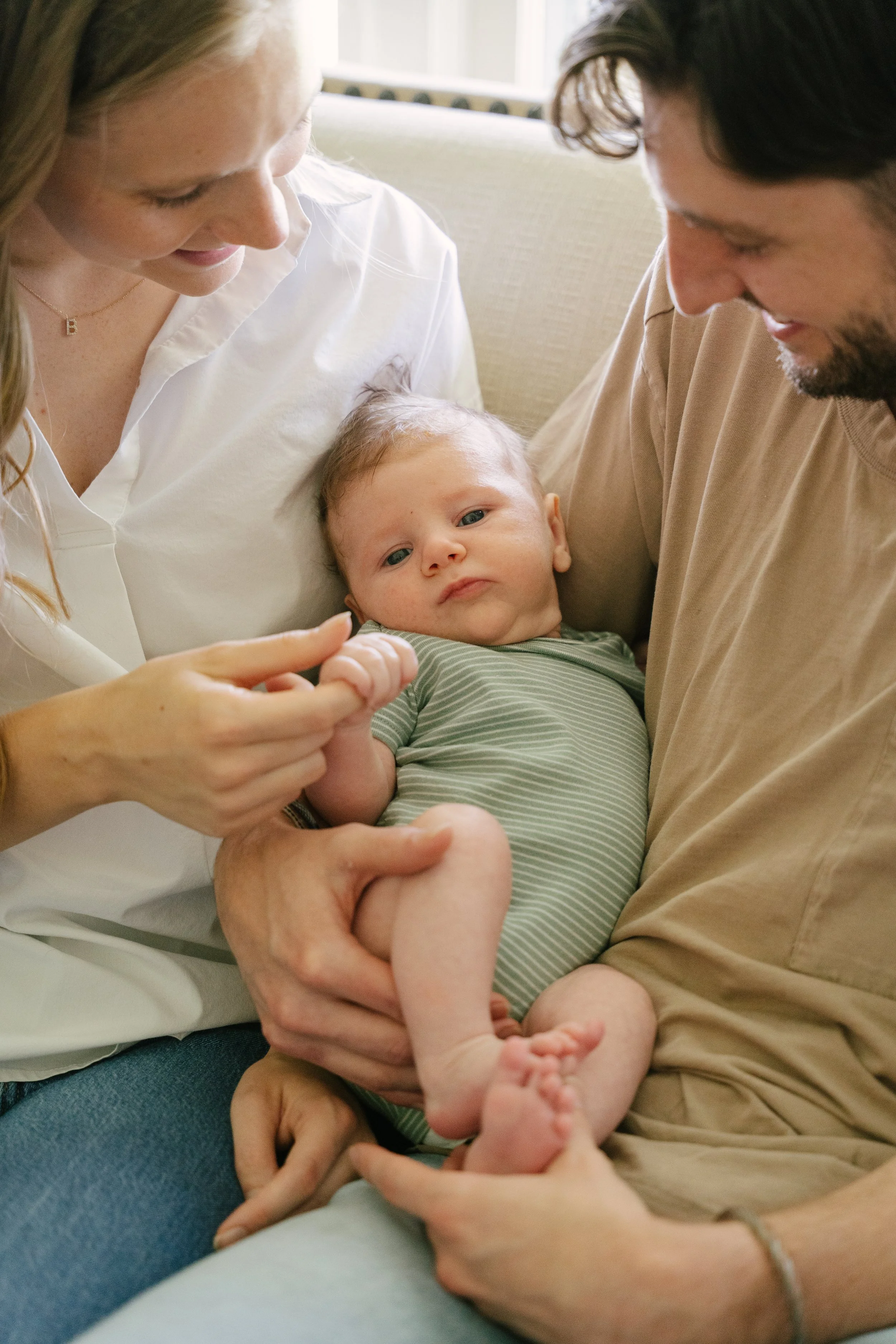 myrtle-beach-family-in-home-newborn-baby-carly thompson photography.jpg