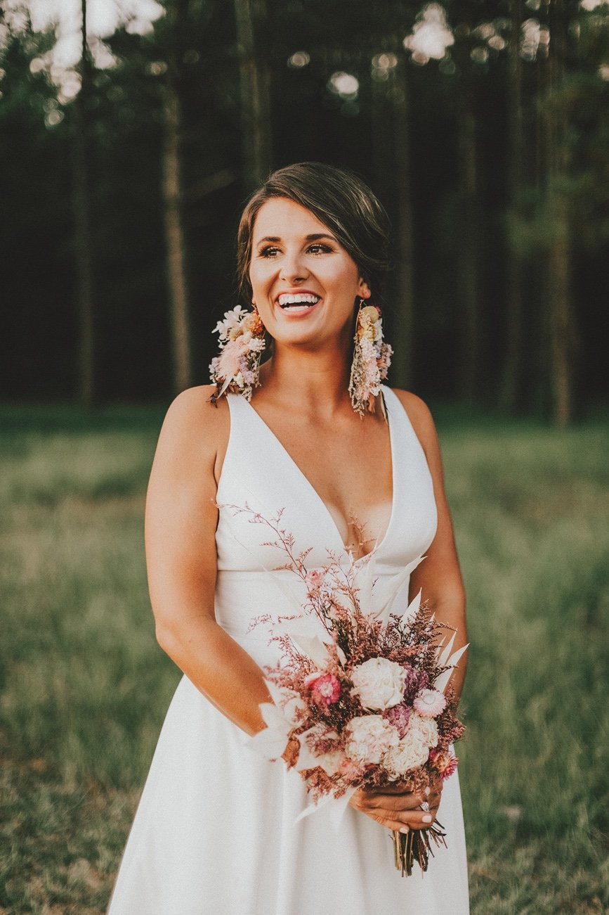 conway-south-carolina-wedding-boho-bride-horse-farm-carly thompson photography.jpg