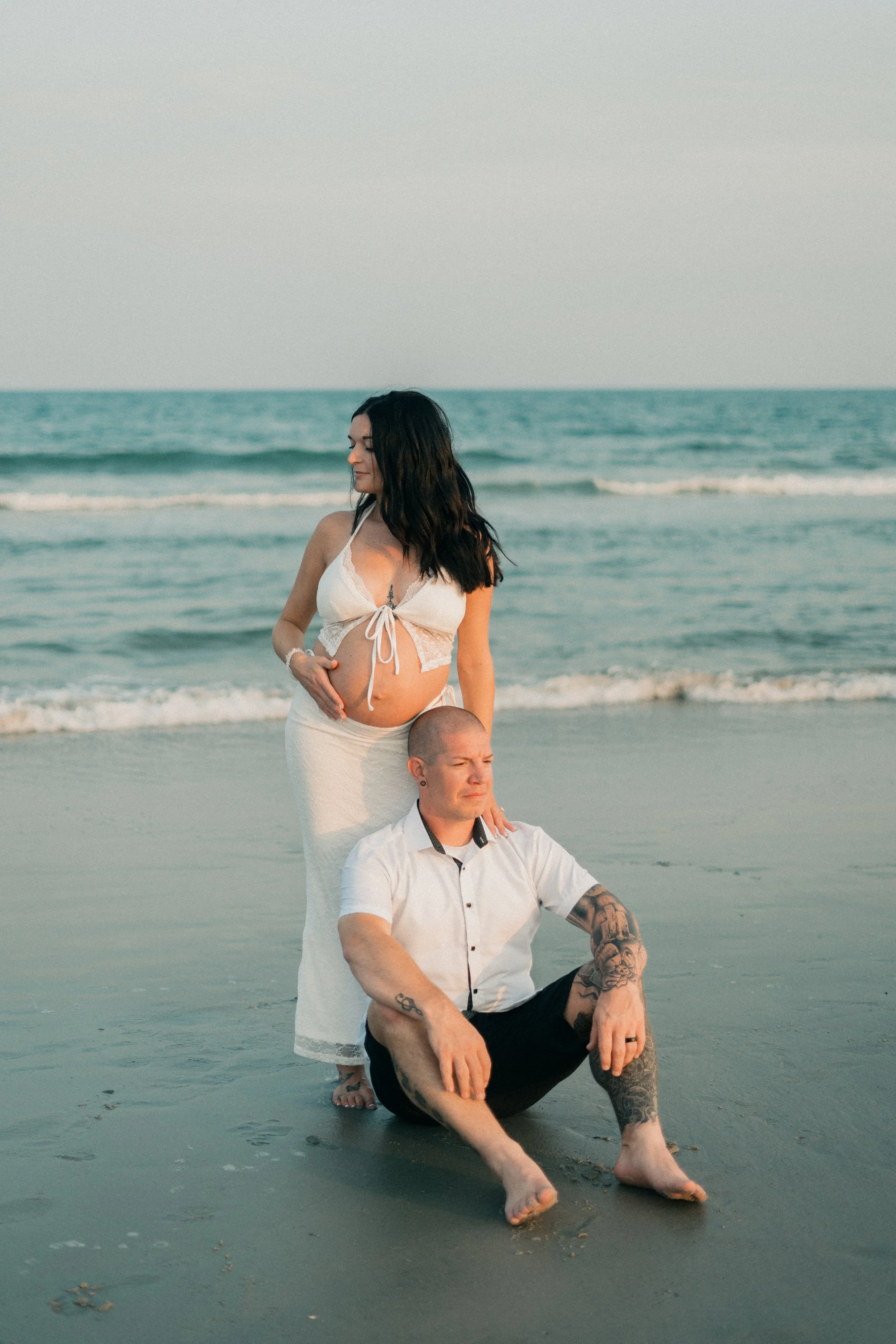 myrtle-beach-state-park-maternity-couple-ocean-carly thompson photography.jpg.jpg