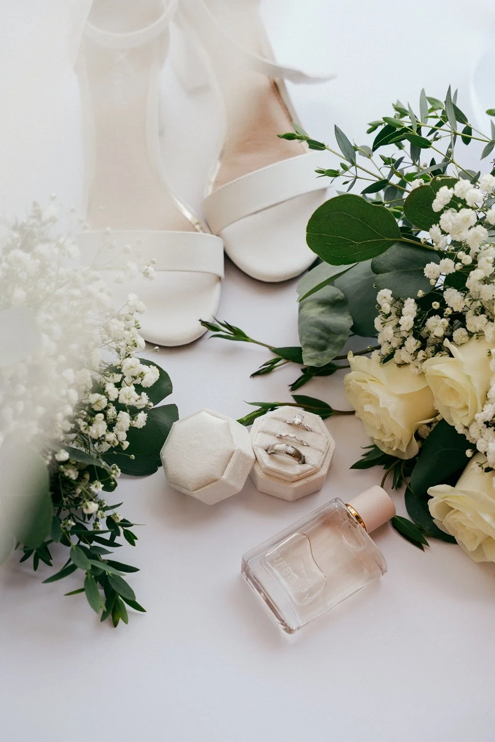 peanut-warehouse-conway-sc-wedding-details-shoes-flowers-carly thompson photography.jpg