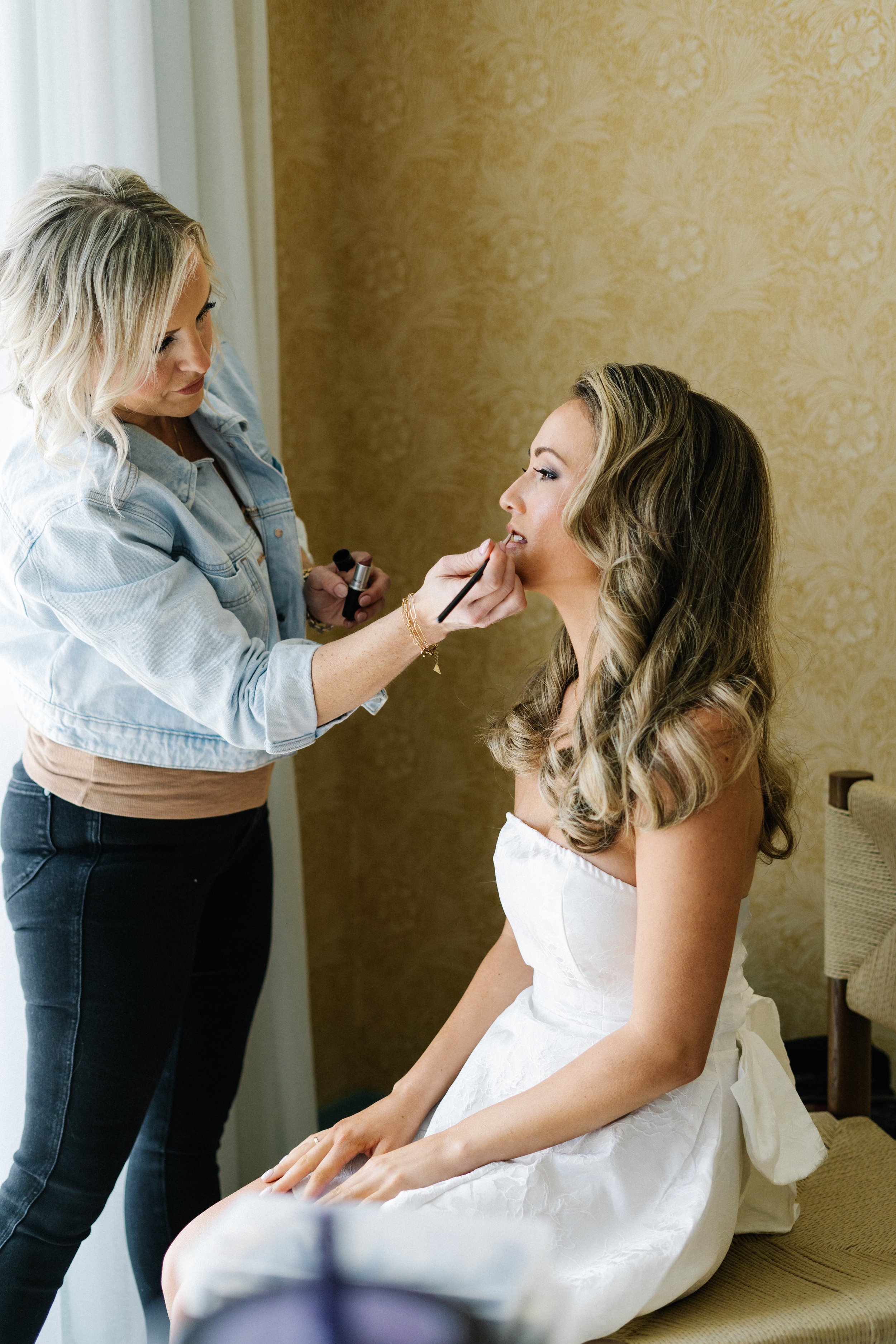 myrtle-beach-the-blushing-bride-hair-makeup-branding-wedding-carly thompson photography.jpg