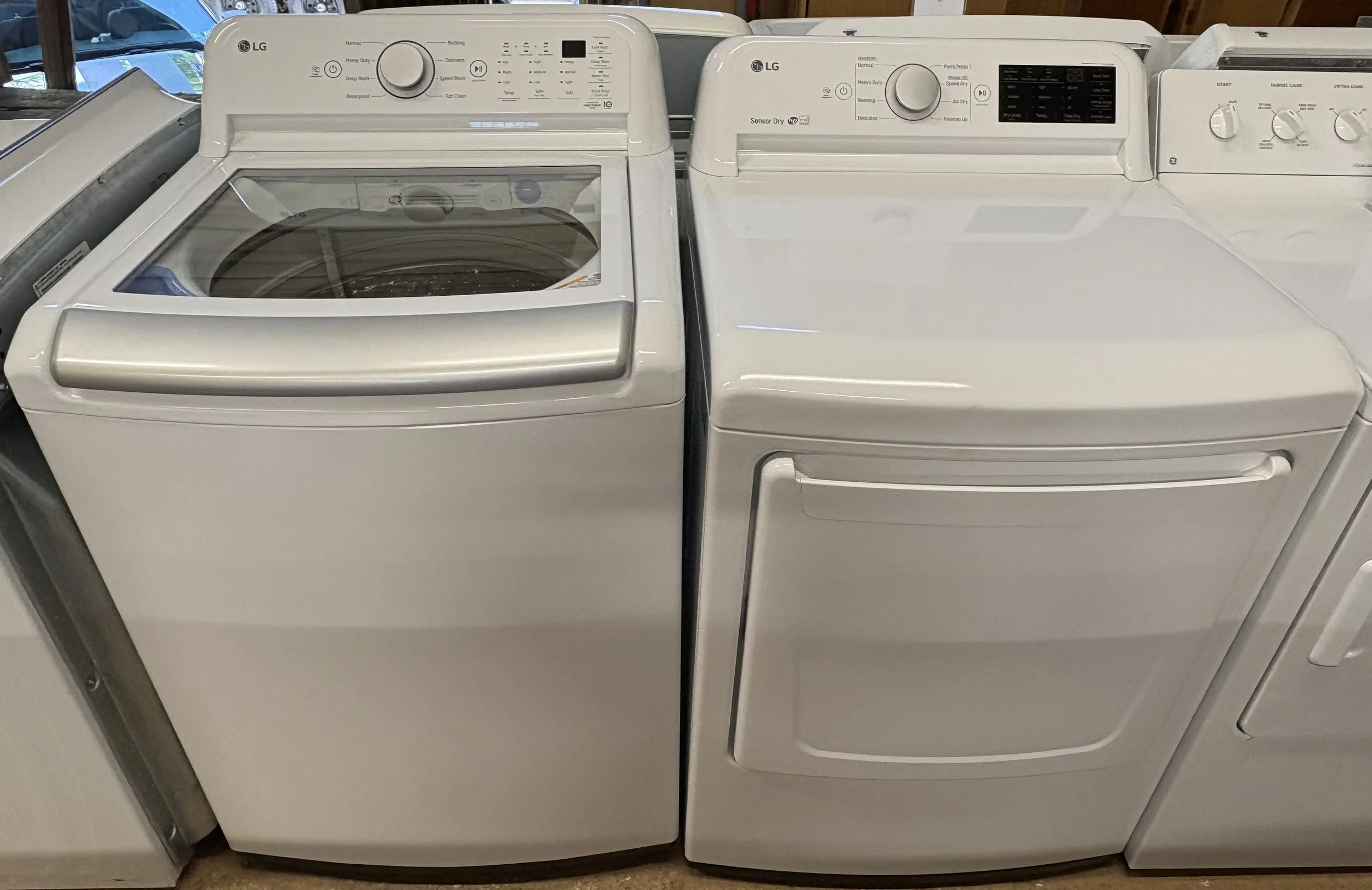 LG Top Load Washer & Electric Dryer Set #0845-0861