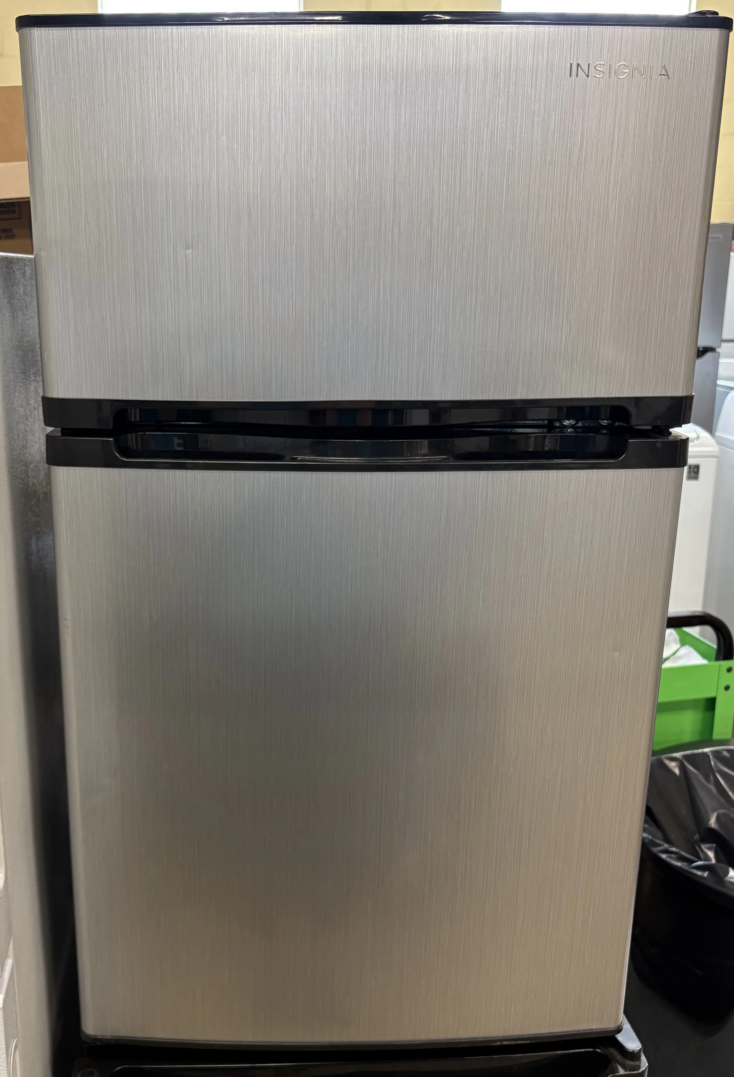 Insignia Mini Fridge #1305