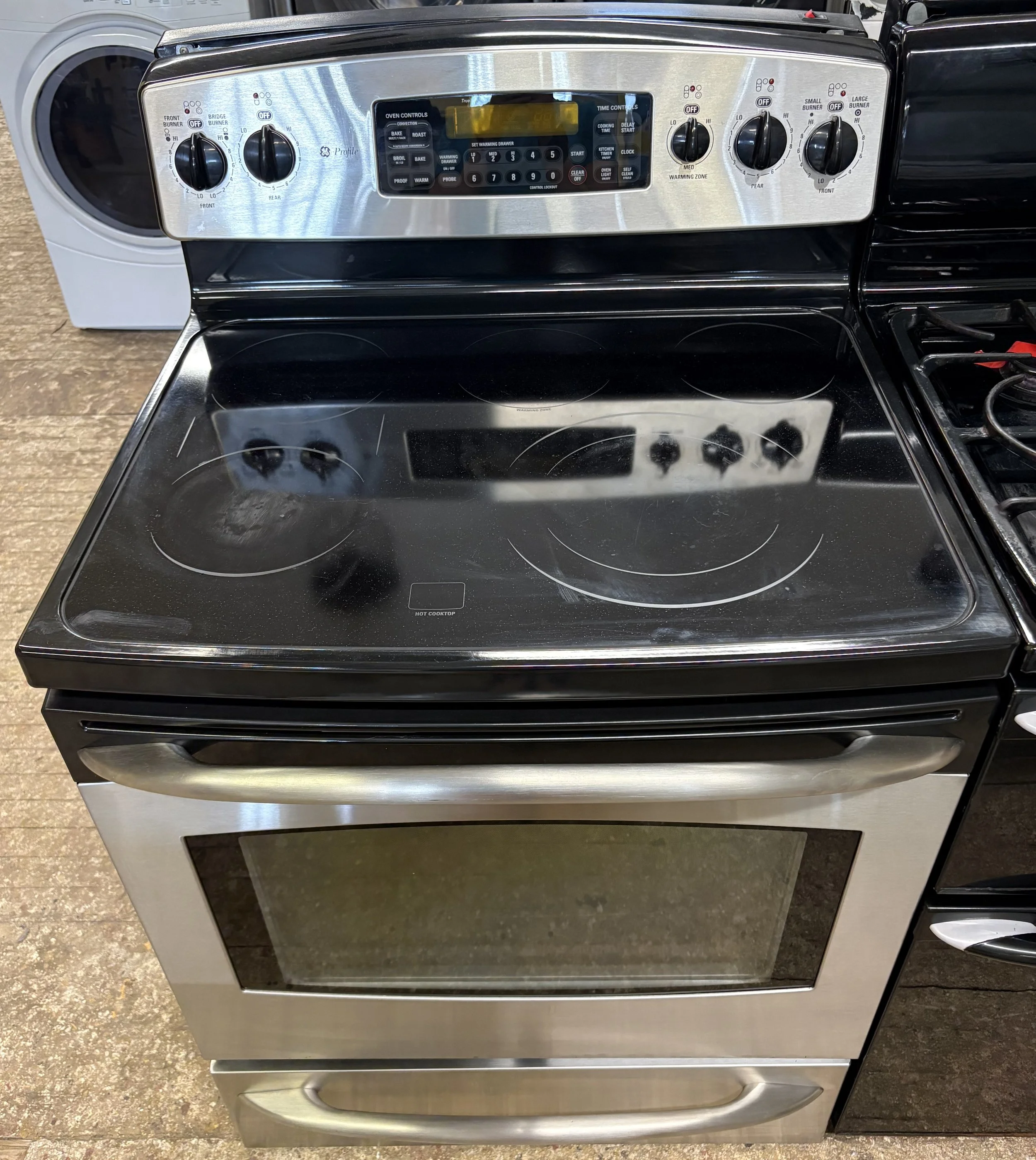 GE Glass Top Electric Stove #1211