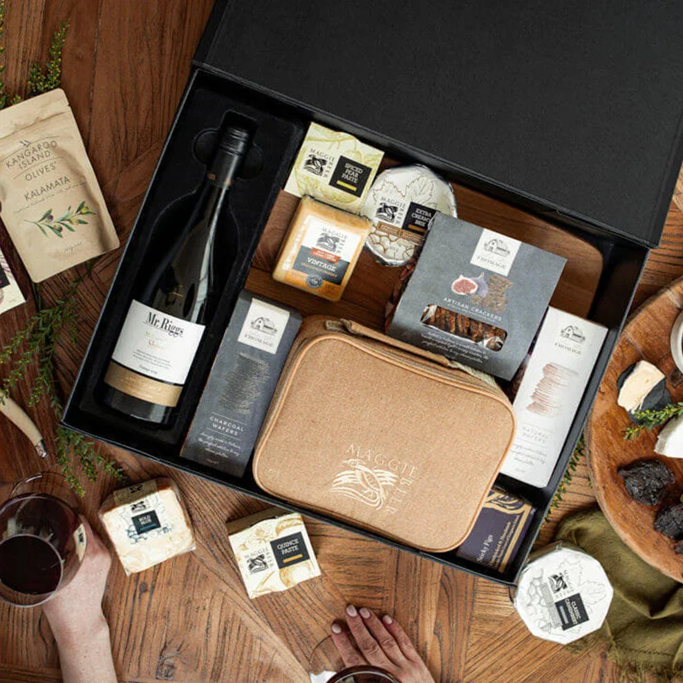 the-complete-cheeseboard-hamper-with-shiraz-image3_707f-1_b21acc86-9b98-449f-82fc-2ff7eaee9088.webp