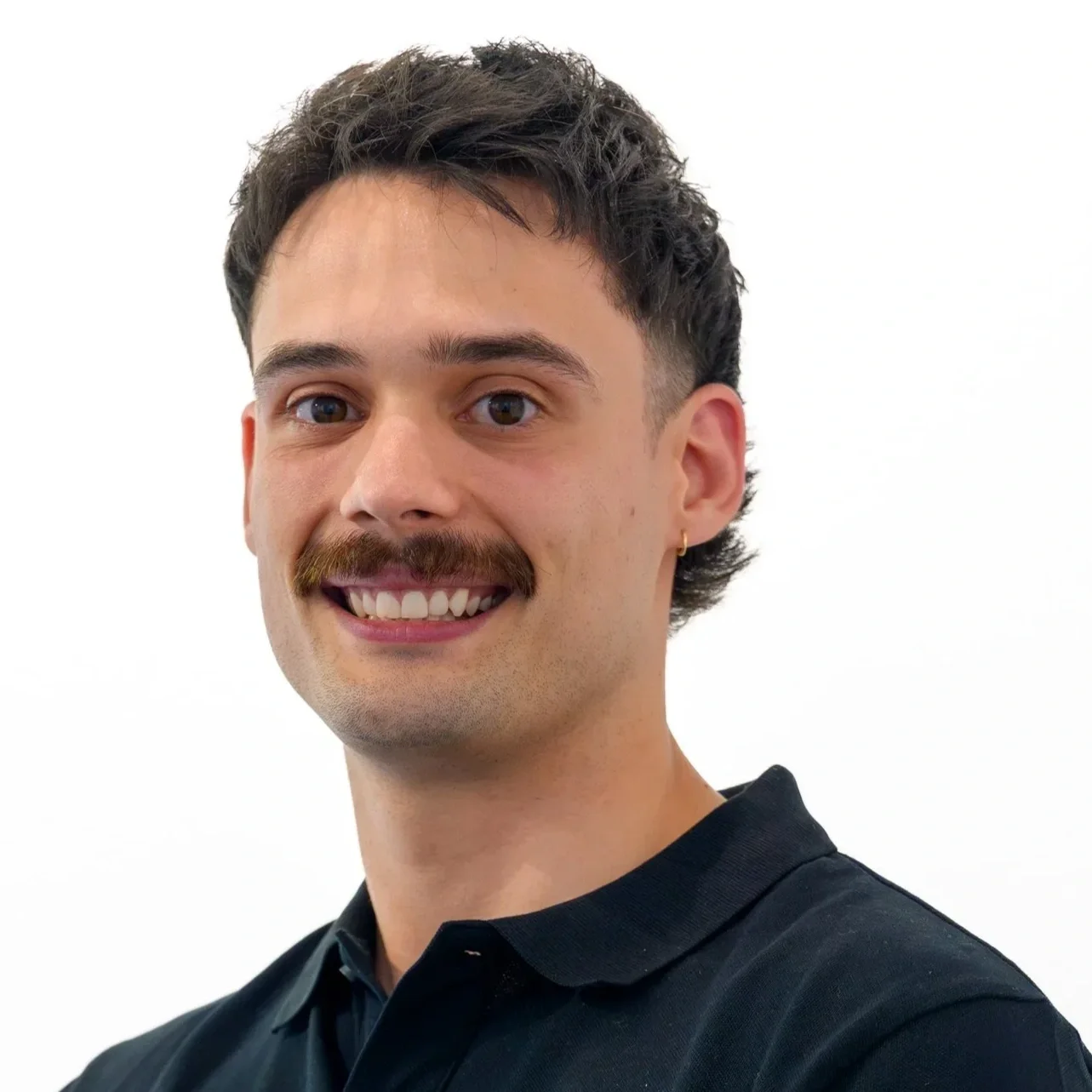 Dr Joel Maylor, Family Chiropractor in Perth helping children, adults and seniors improvide their movement and wellbeing.