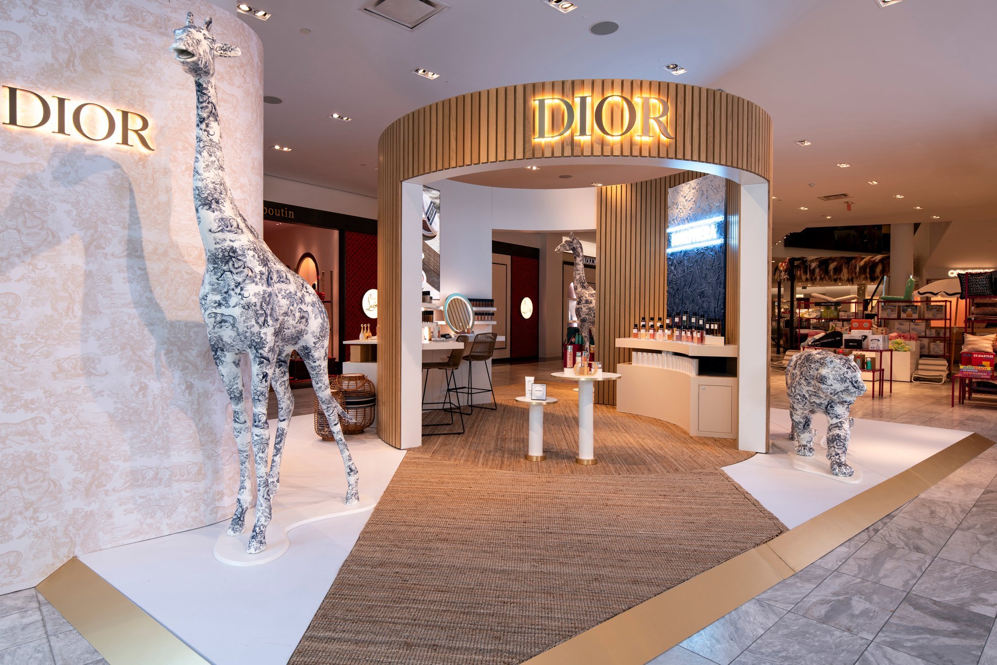 Park_Creative_Studio_Dior_Dioriviera-Toronto_Pop-Up-Holt_Renfrew-128.jpg
