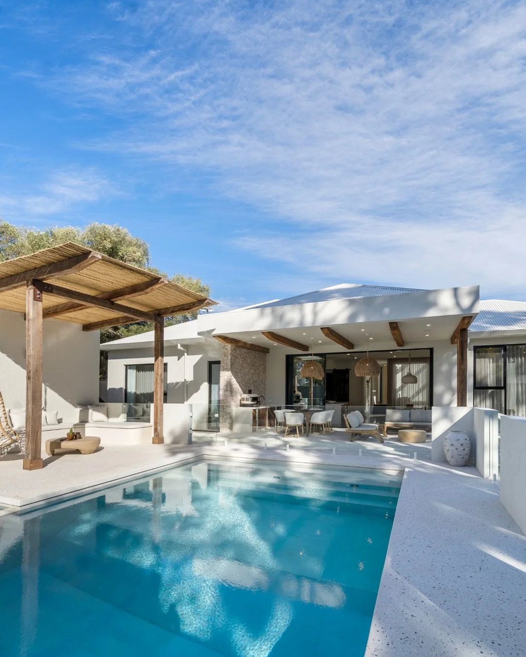 Looking back on some epic shots of the Tranmere Display Home. 
Proud to be a part of this one. 
In collaboration with: @premix_concrete Stone Shield Solutions @victorconcretepumping @vulkconcrete @diazhomes  
#zagariconcrete #diazhomes #displayhome #